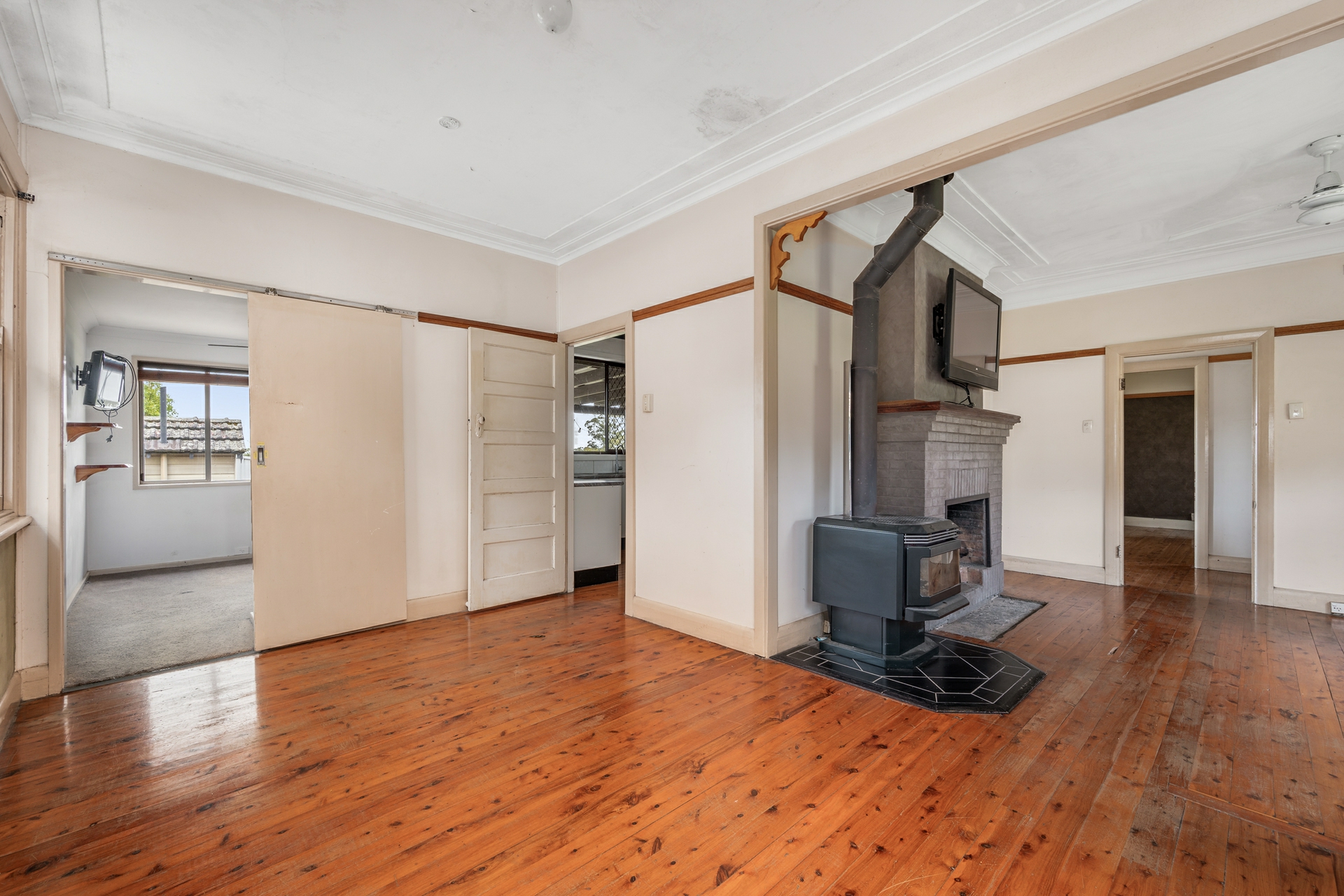 7 Blue Gum Close, STOCKRINGTON