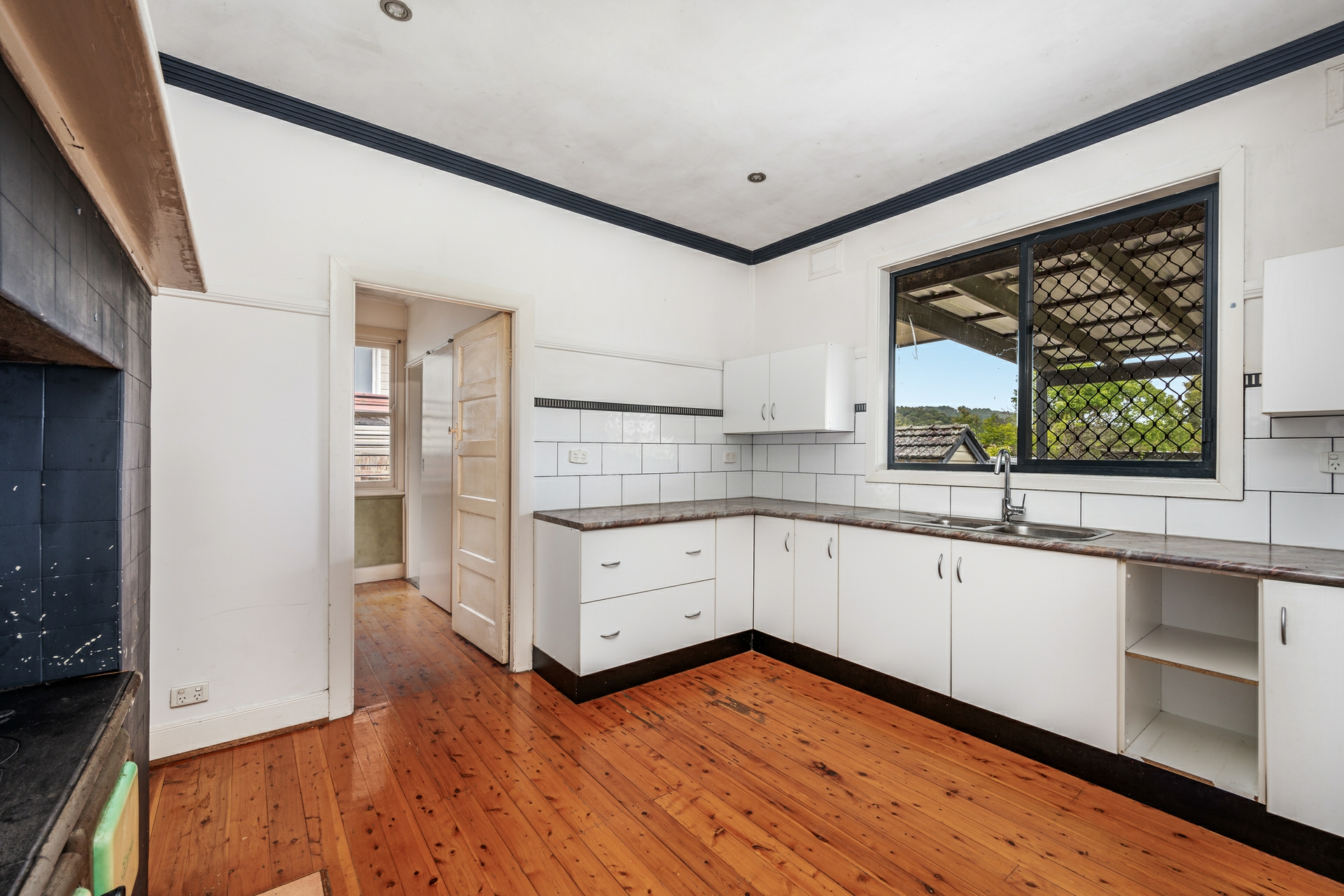 7 Blue Gum Close, STOCKRINGTON