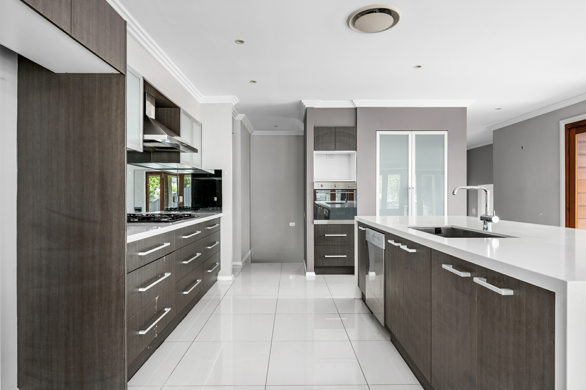 8 Champion Crescent, GILLIESTON HEIGHTS
