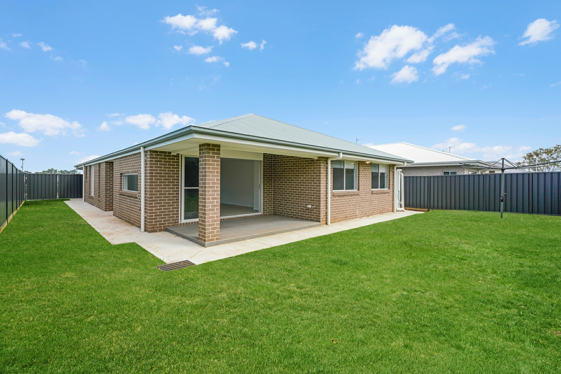 19 Springfield Drive, LOCHINVAR