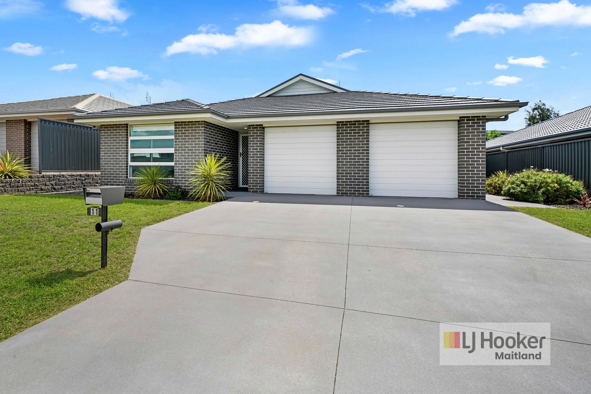 11 Tourmaline Drive, RUTHERFORD