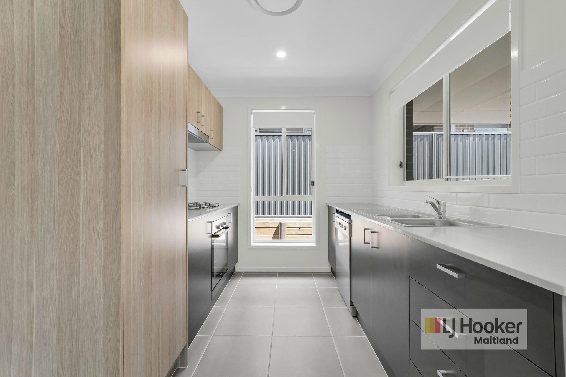 11 Tourmaline Drive, RUTHERFORD