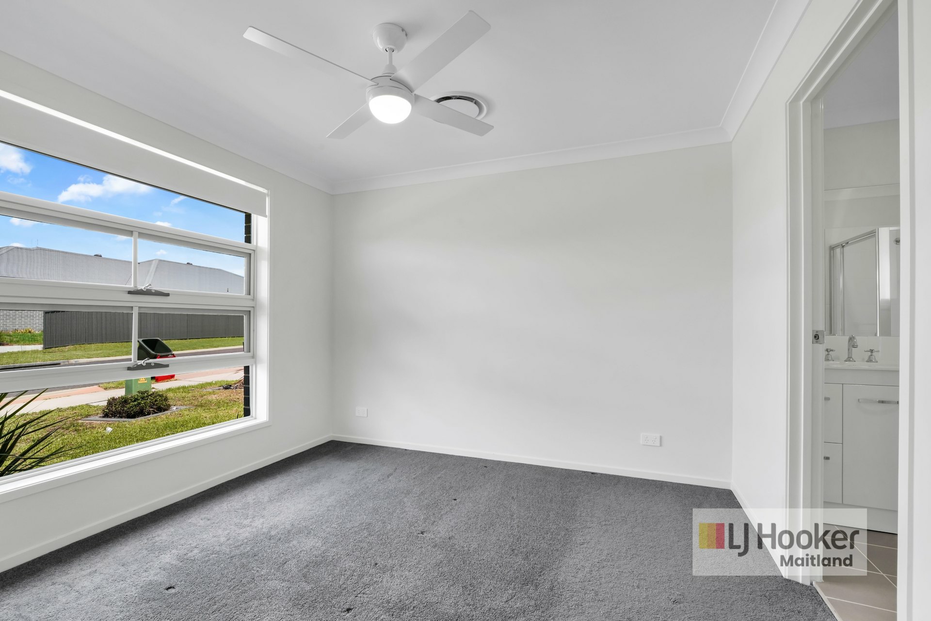 11 Tourmaline Drive, RUTHERFORD