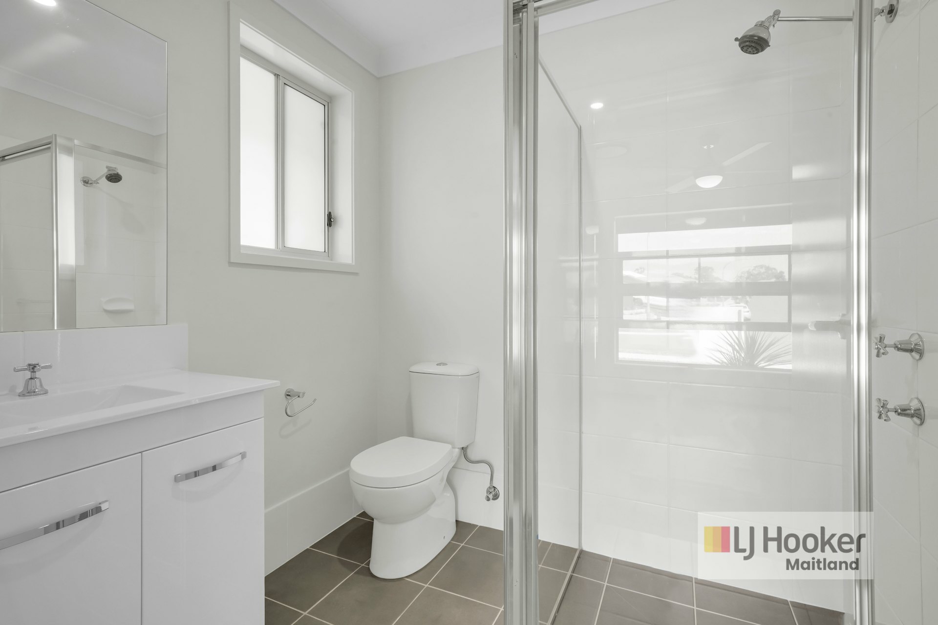 11 Tourmaline Drive, RUTHERFORD