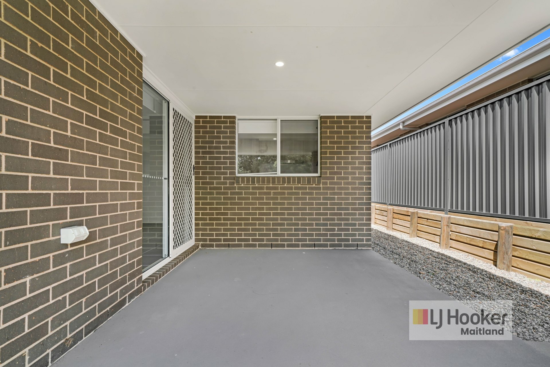 11 Tourmaline Drive, RUTHERFORD
