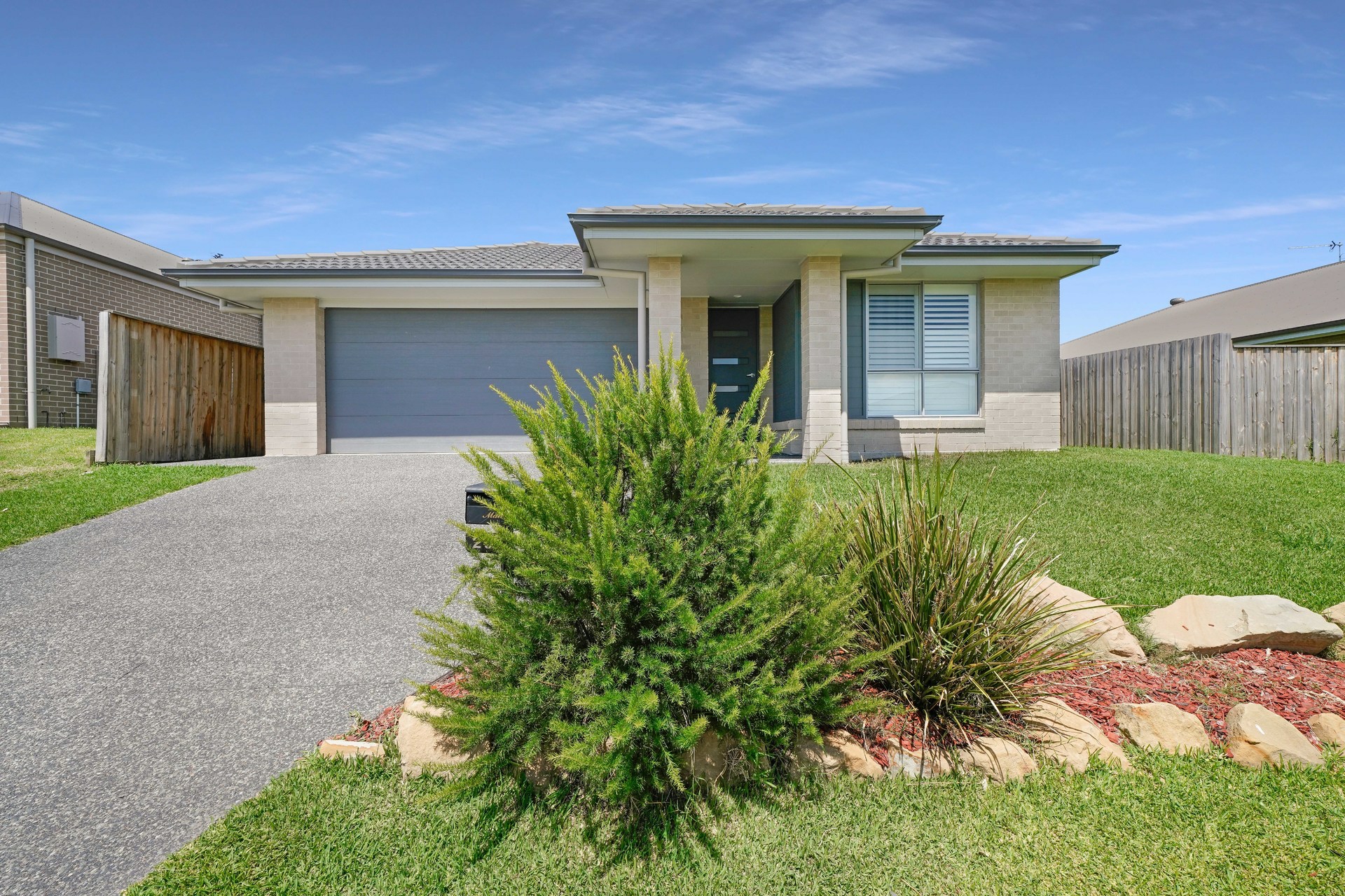 29 Golden Whistler Avenue, ABERGLASSLYN