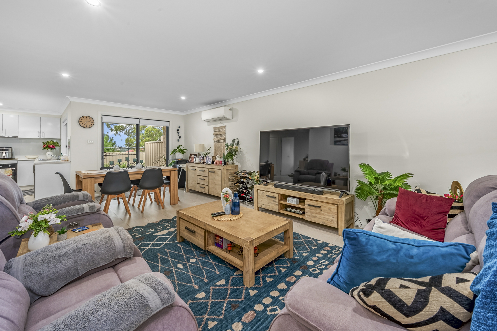 6 & 6a Ellesmere Street, THORNTON