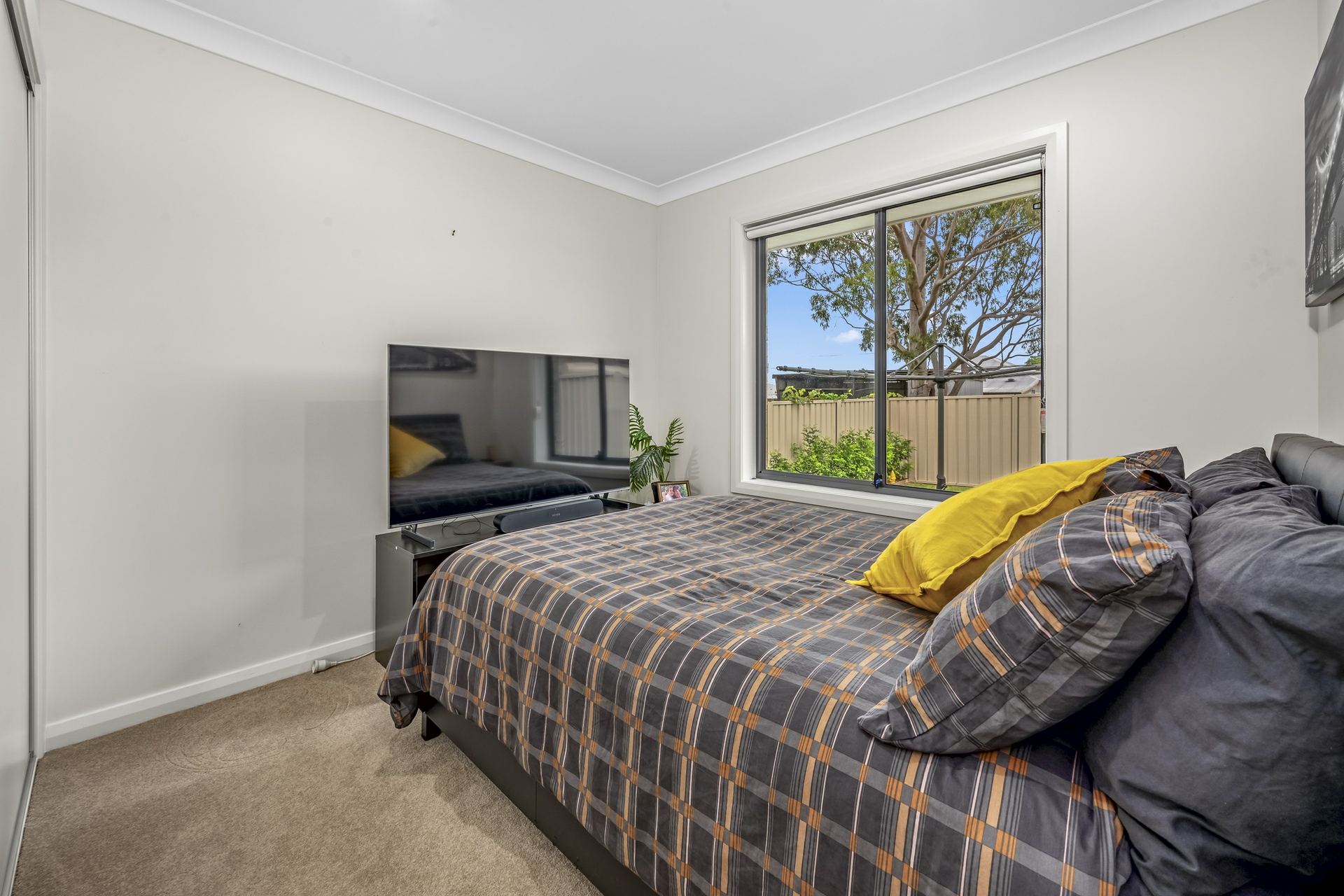 6 & 6a Ellesmere Street, THORNTON