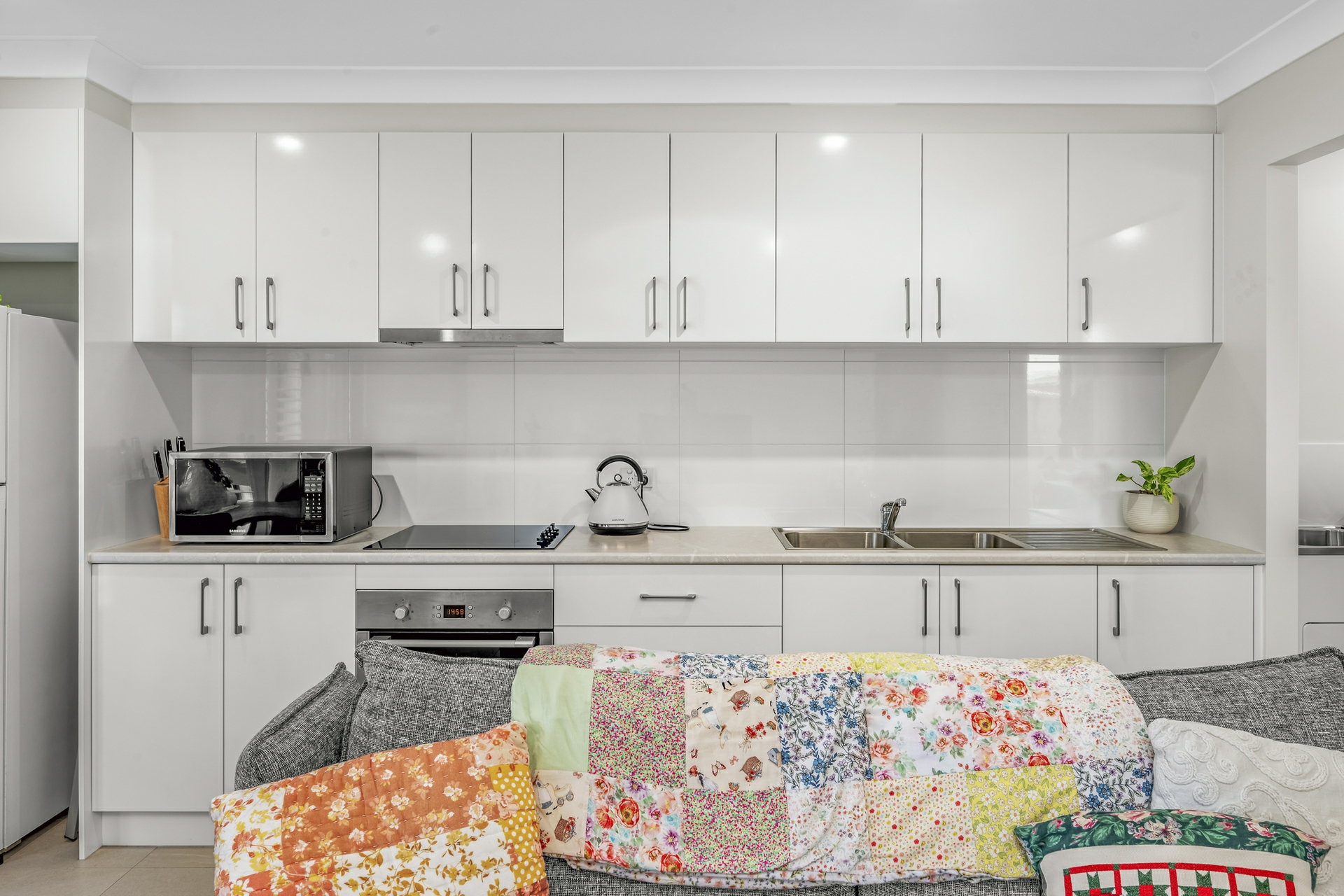 6 & 6a Ellesmere Street, THORNTON