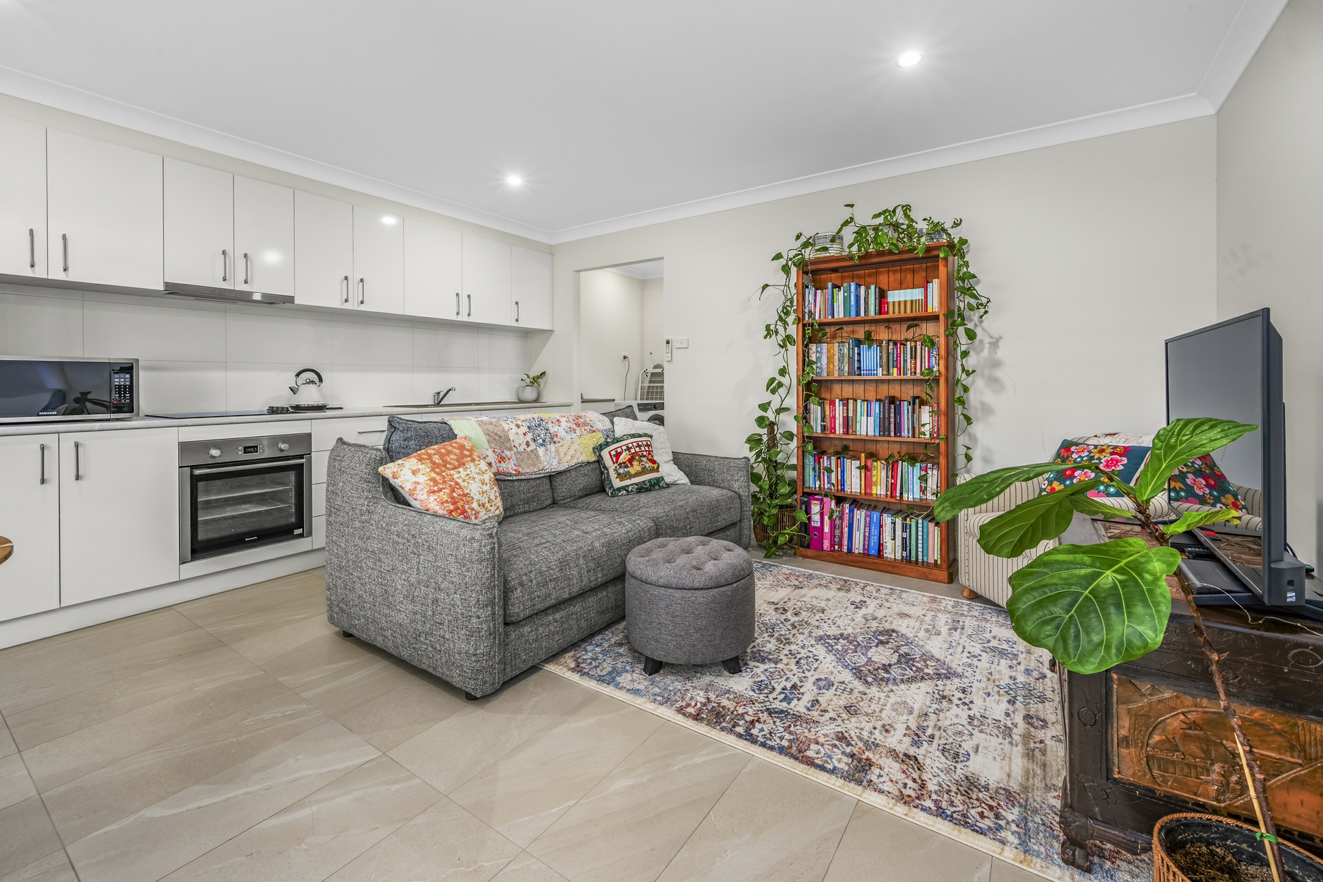 6 & 6a Ellesmere Street, THORNTON