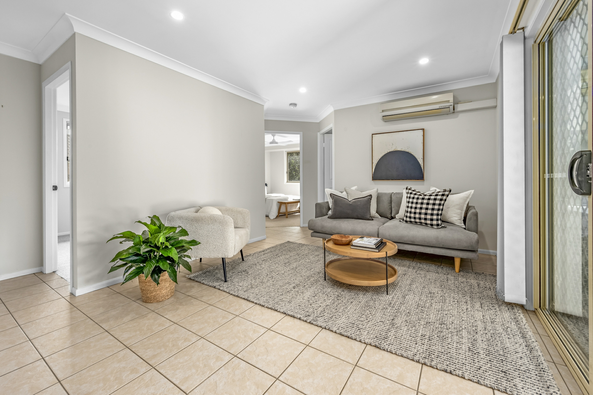 242 Denton Park Drive, ABERGLASSLYN