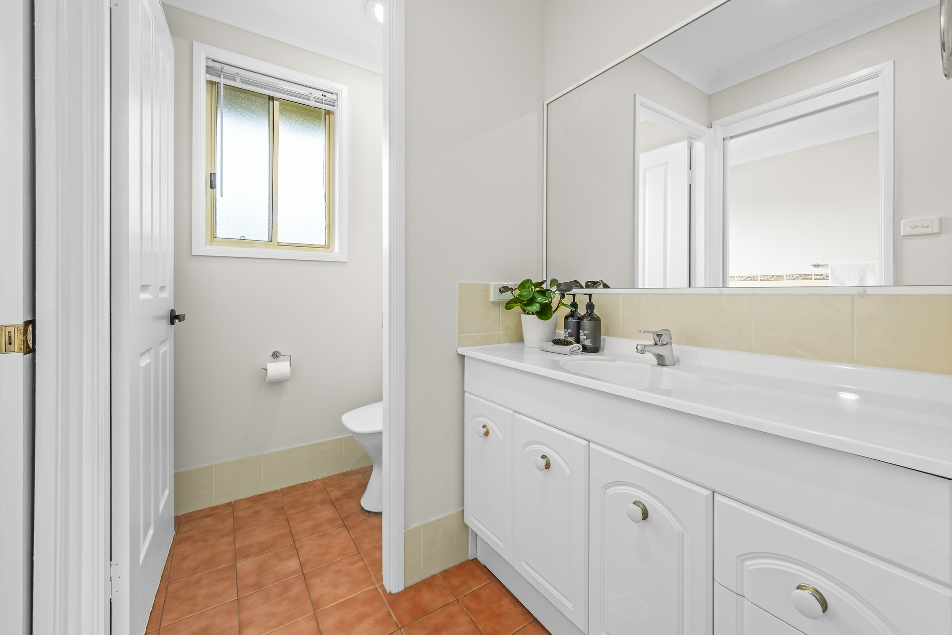 242 Denton Park Drive, ABERGLASSLYN