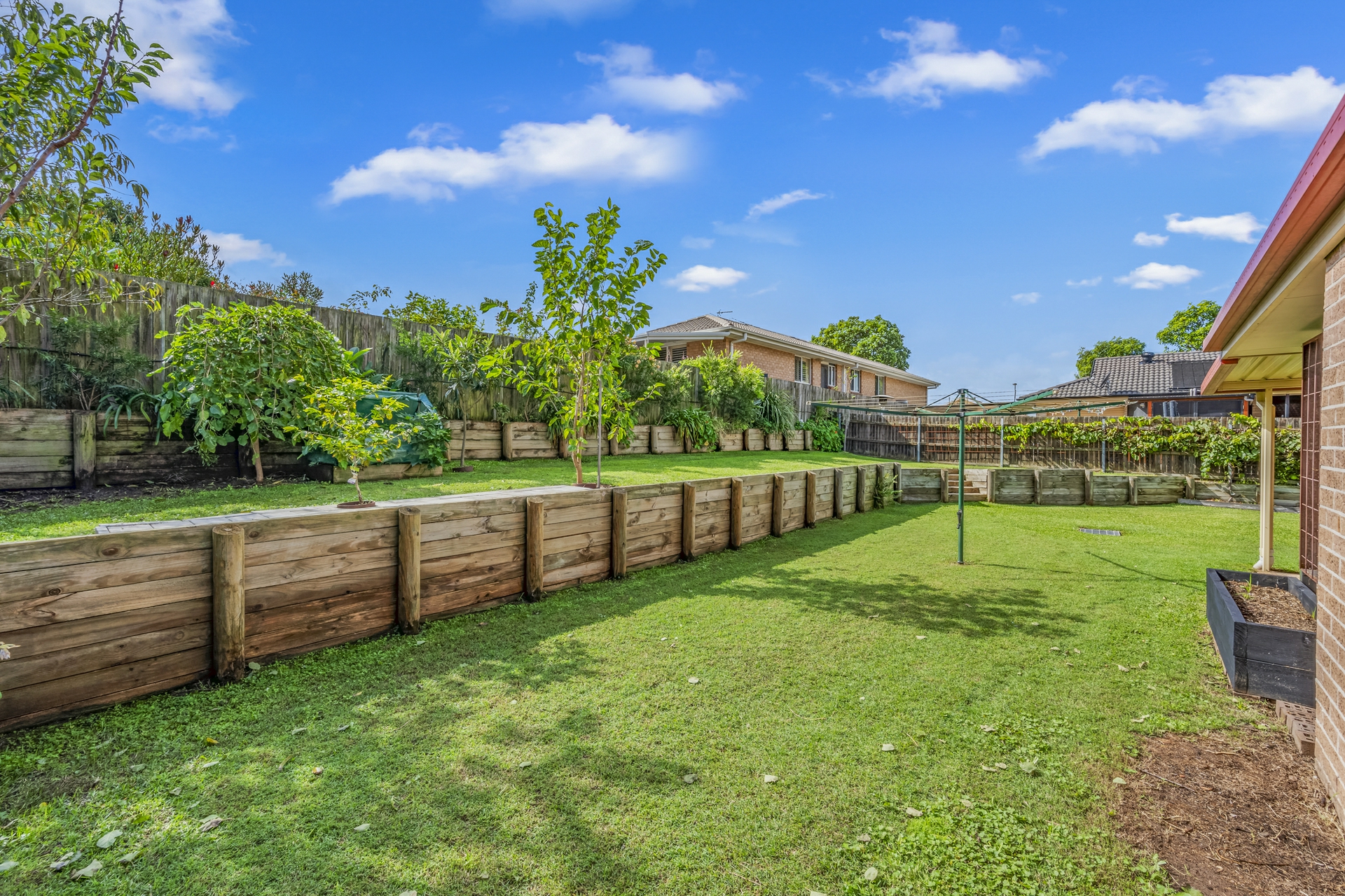242 Denton Park Drive, ABERGLASSLYN