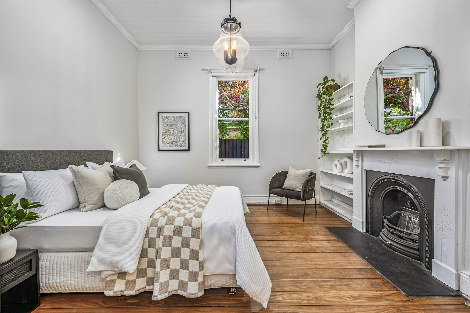 9 The Avenue, LORN