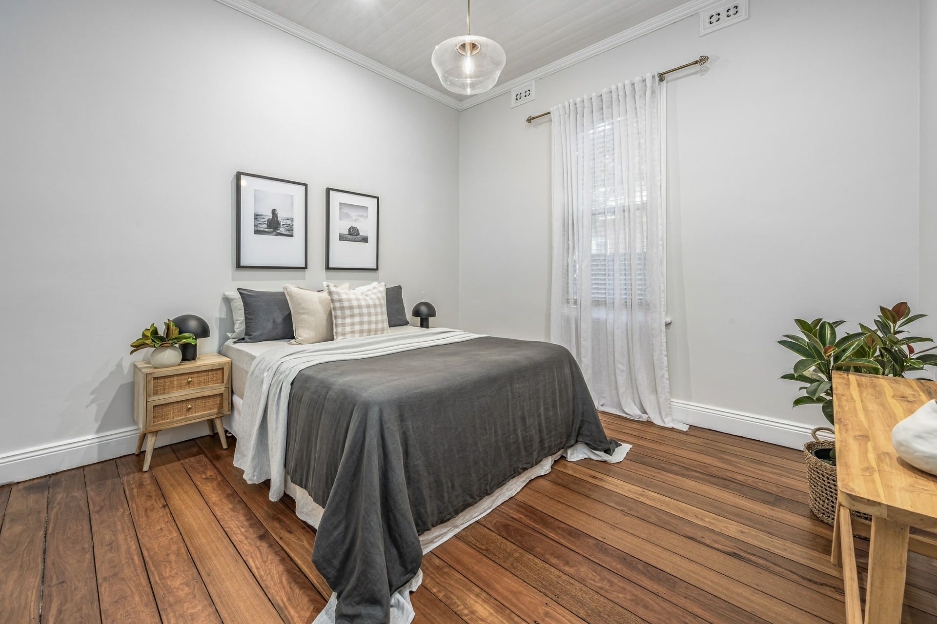 9 The Avenue, LORN