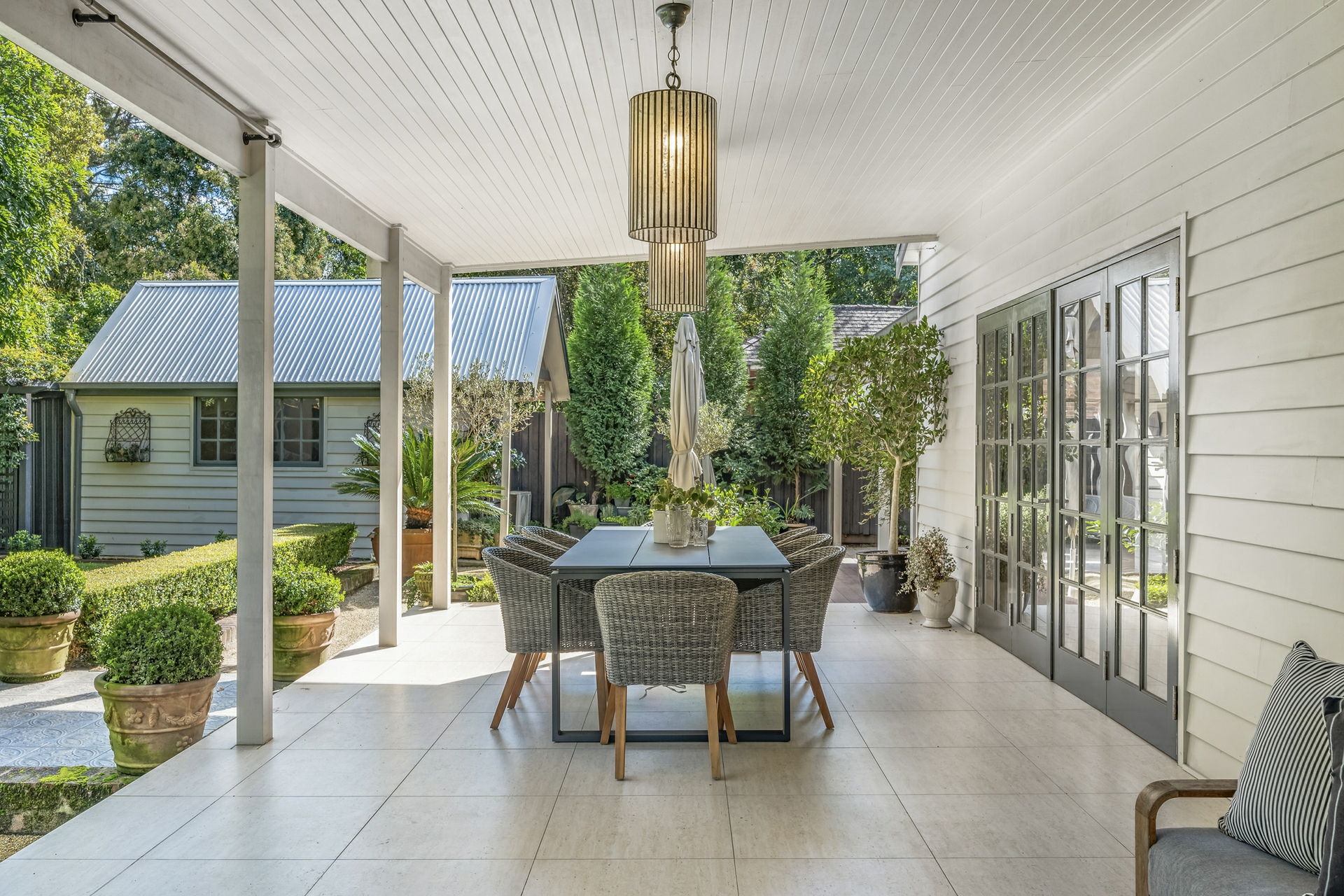 9 The Avenue, LORN