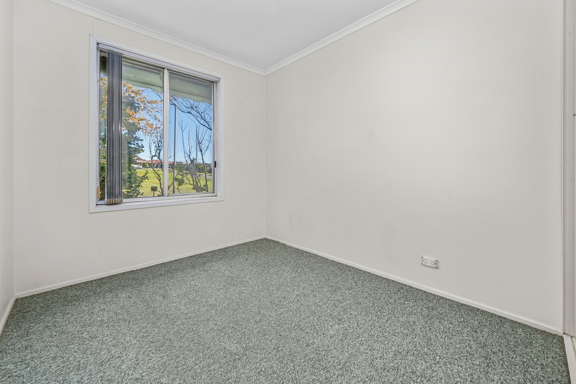 5 Wirrah Street, TENAMBIT
