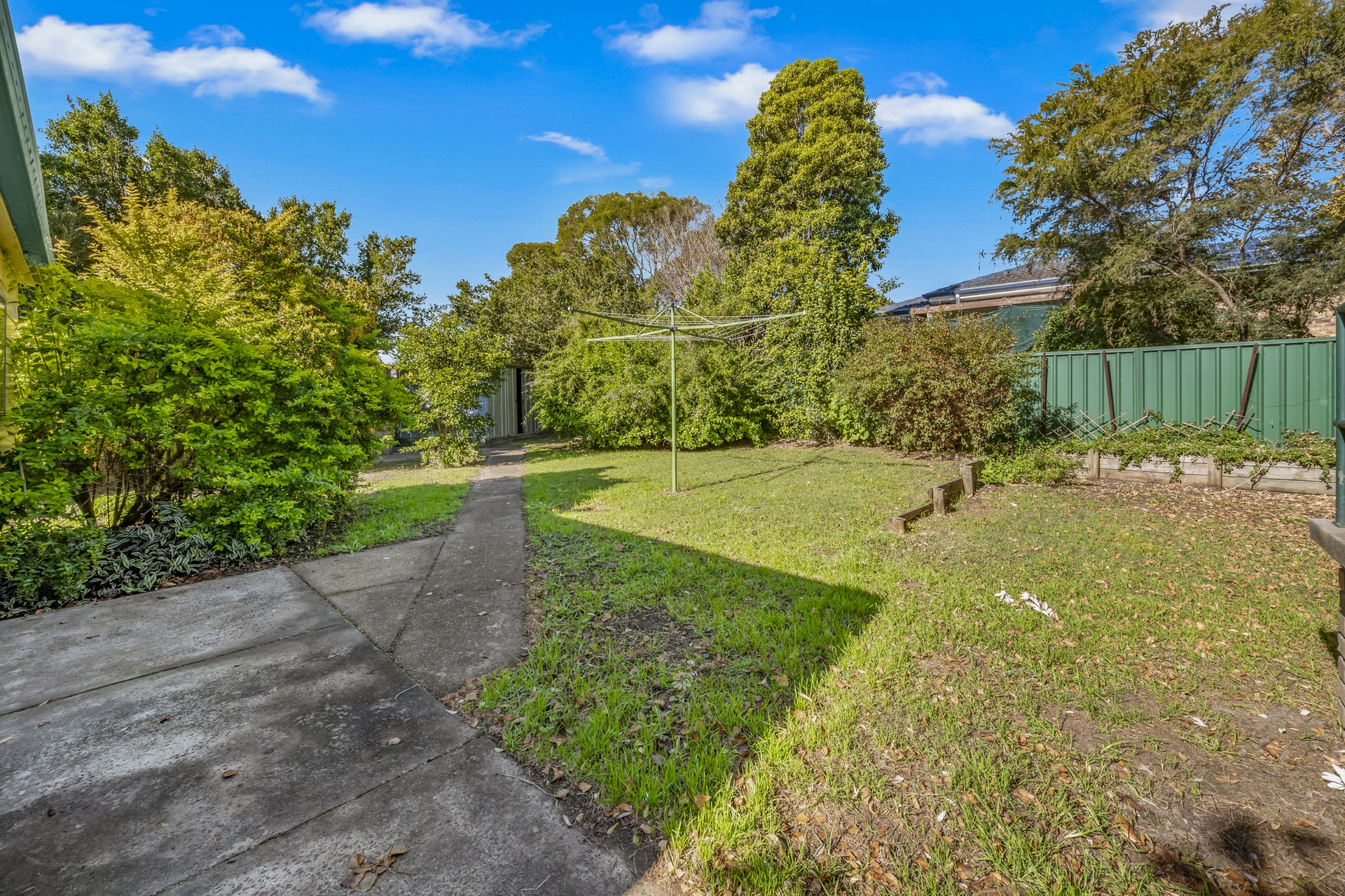 5 Wirrah Street, TENAMBIT