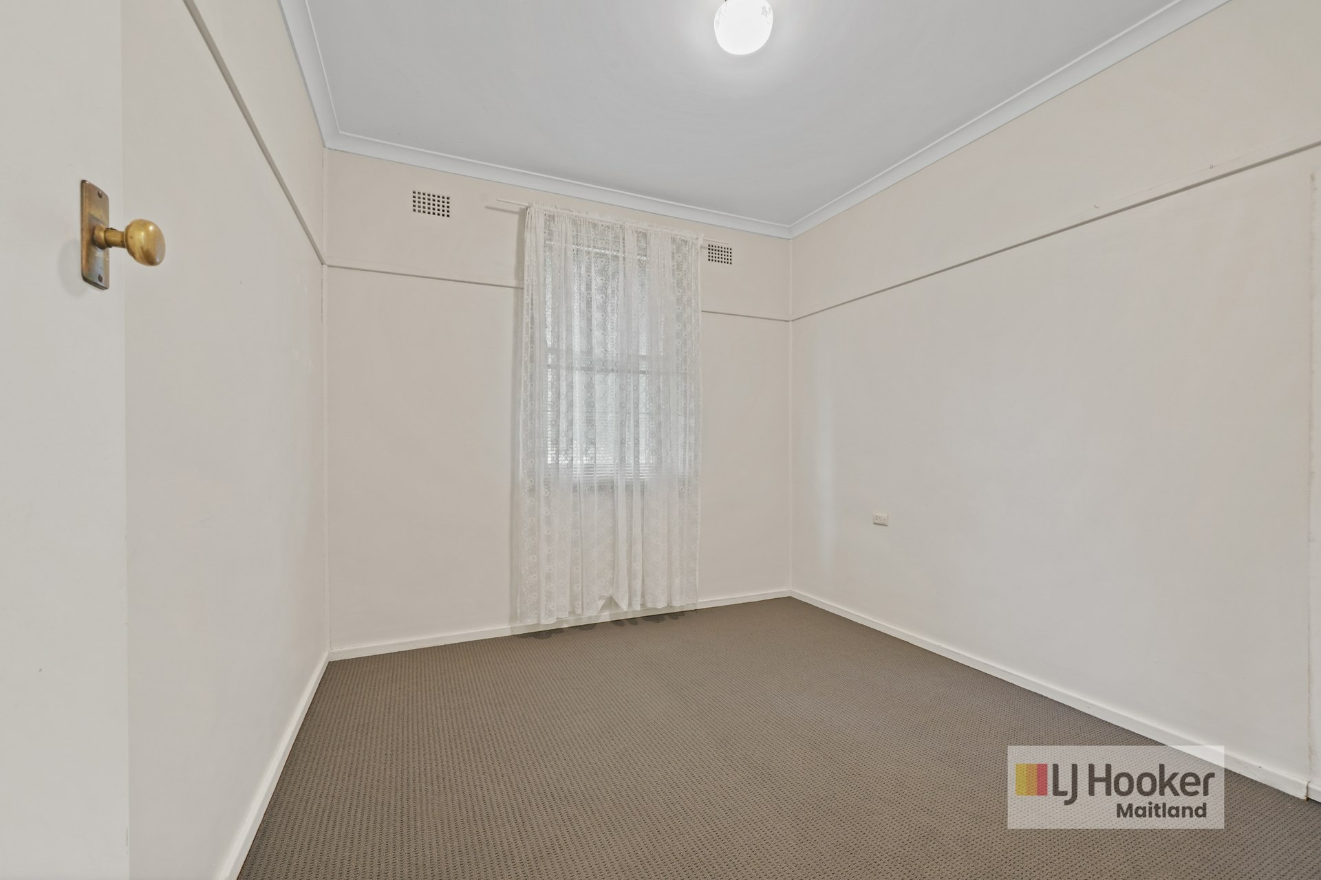 4 Hughes Street, EAST MAITLAND