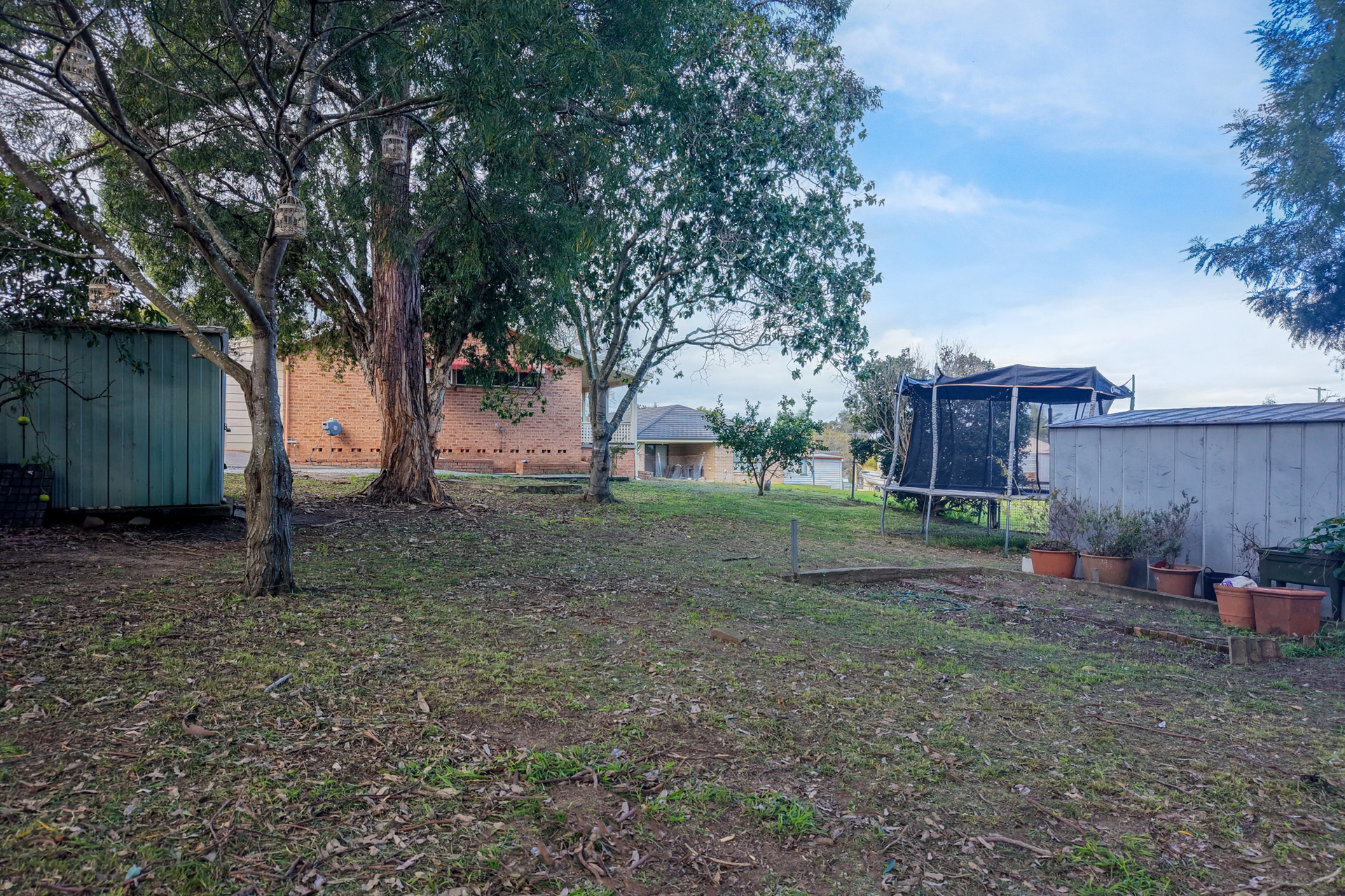 8 Leconfield Road — photo 17 of 18