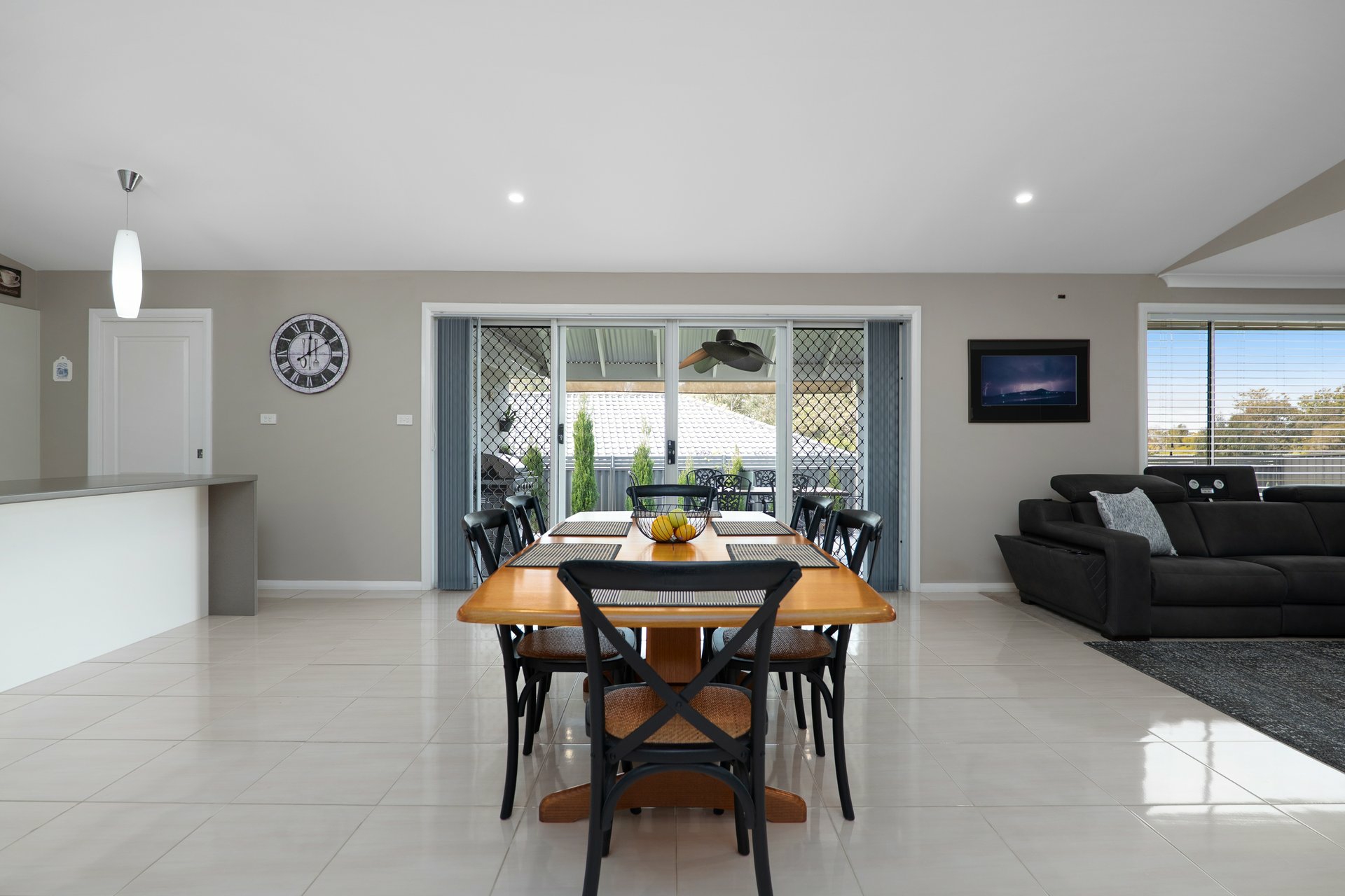 17 Stanley Close — photo 9 of 24