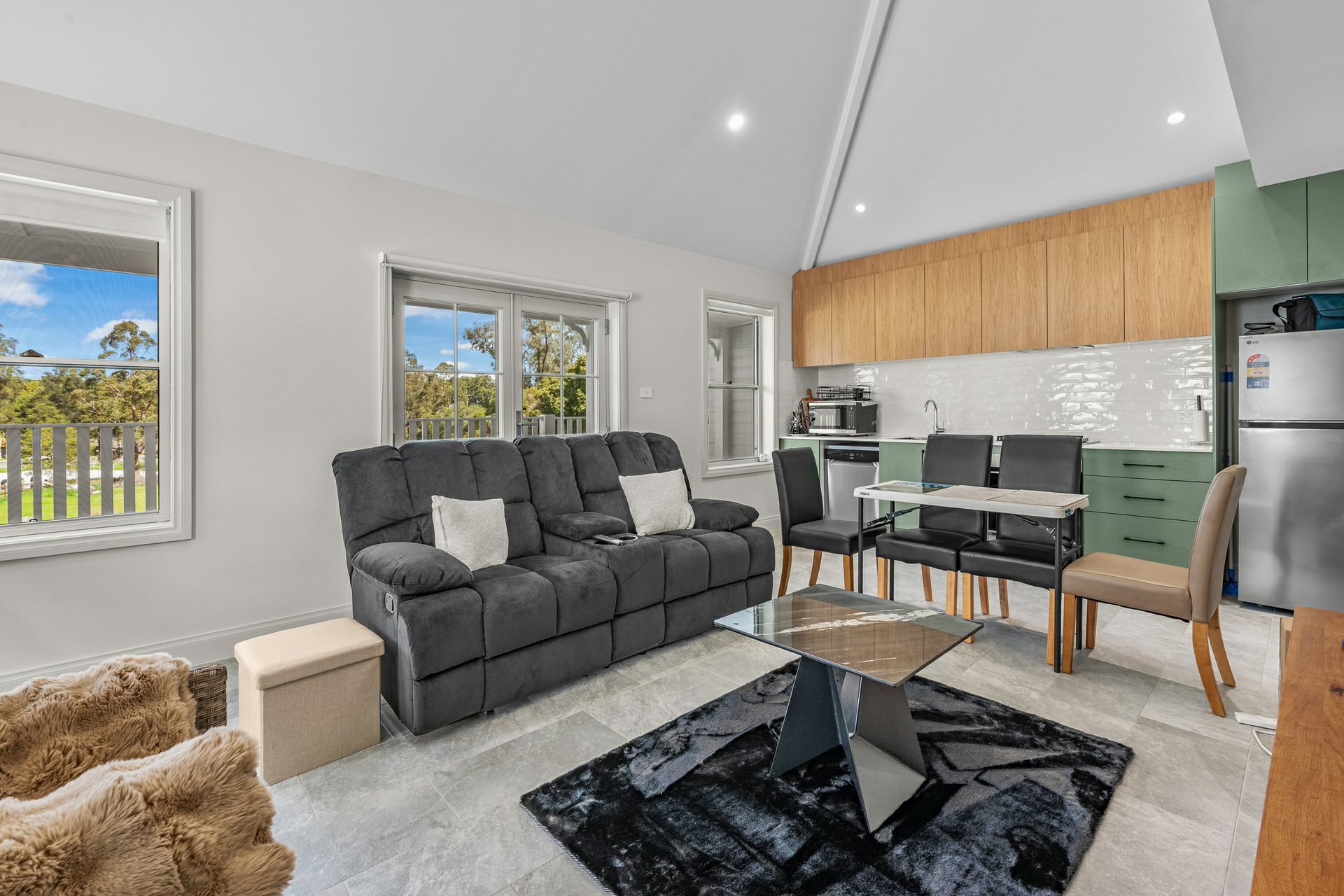 2/60 Catherine Street — photo 8 of 19