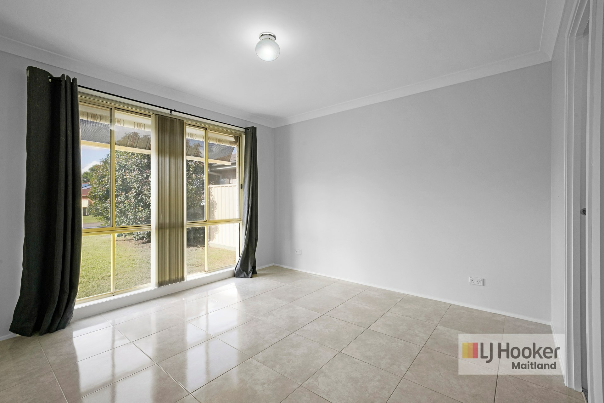 22 Drysdale Crescent — photo 3 of 15