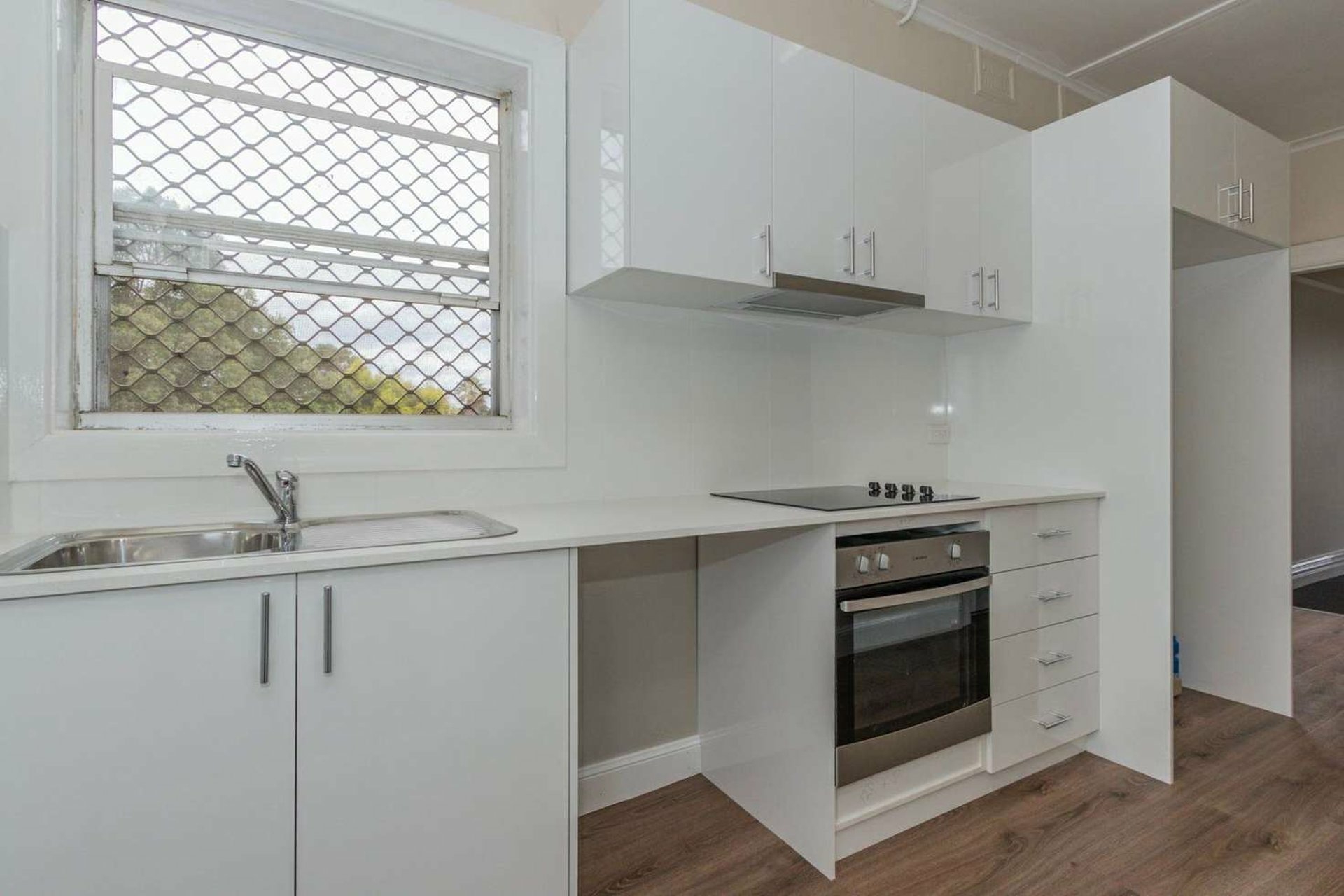 2/48 Devonshire Street — photo 6 of 7