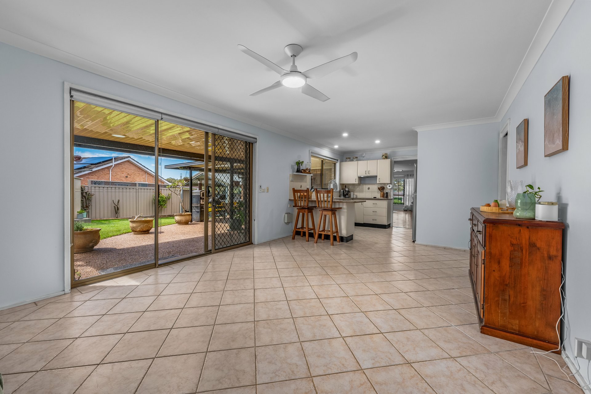 27 Lindeman Street — photo 5 of 24