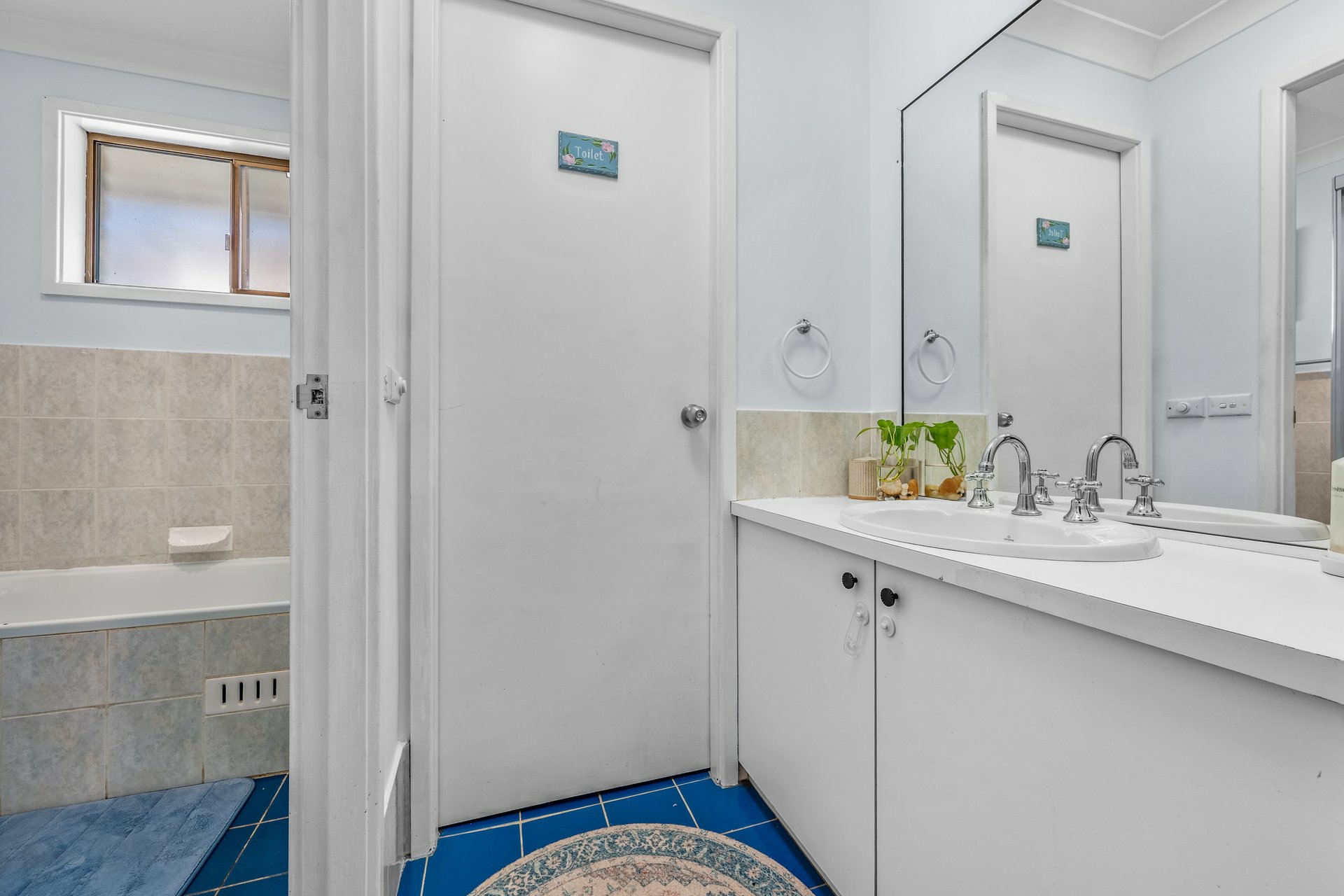 27 Lindeman Street — photo 10 of 24