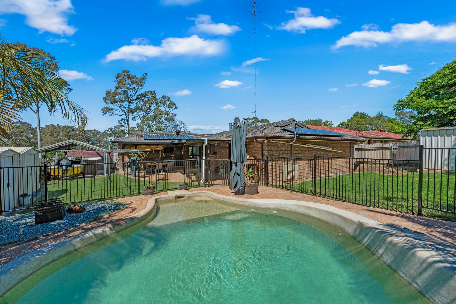 27 Lindeman Street — photo 18 of 24