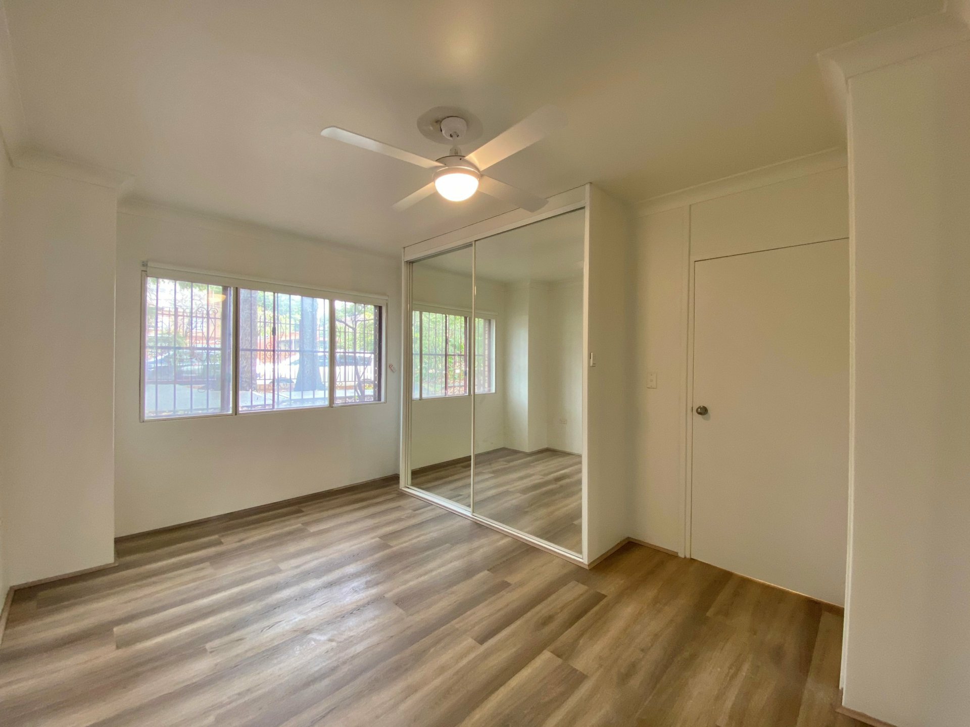 2/42-46 Wentworth Road, BURWOOD
