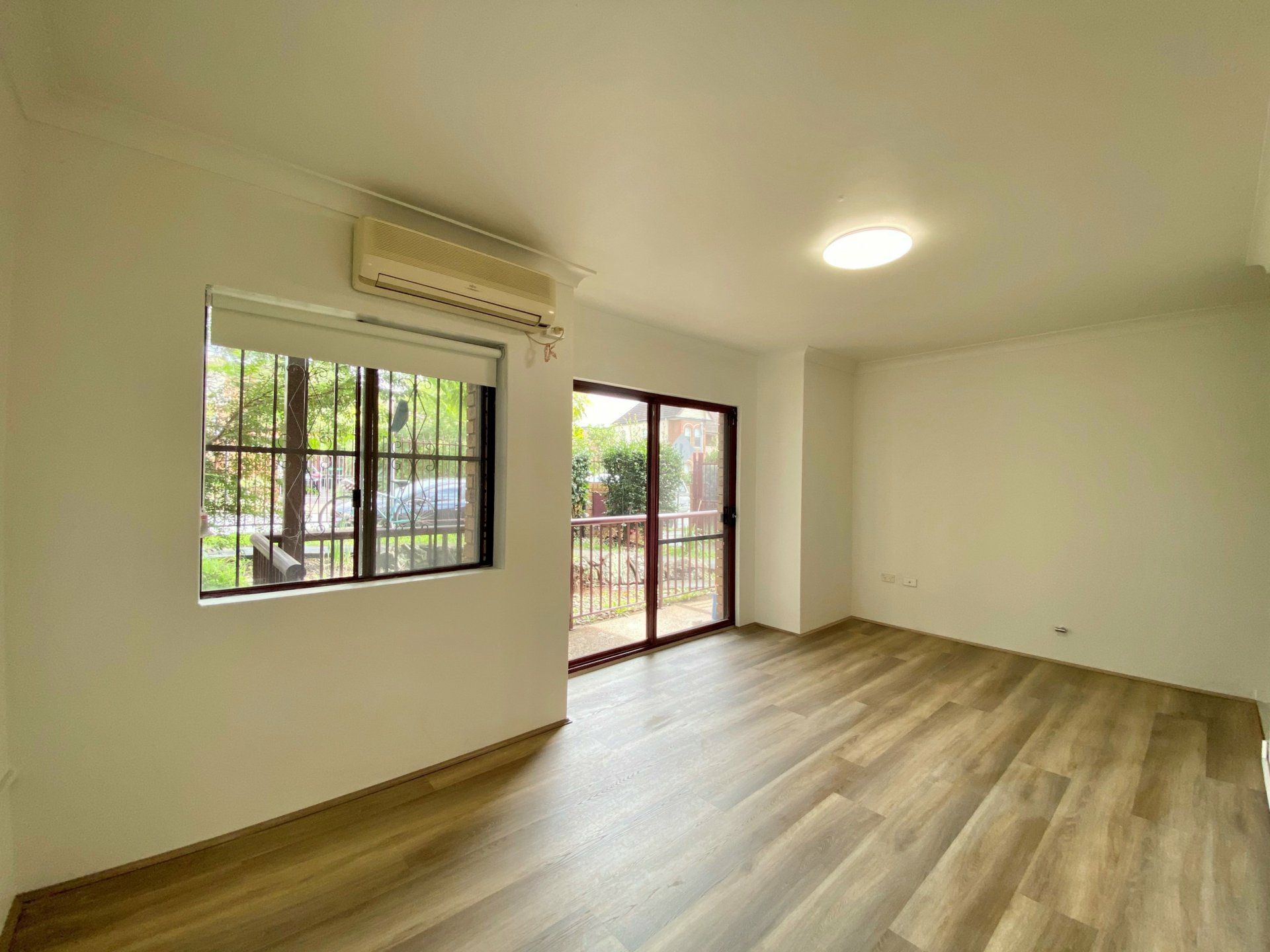 2/42-46 Wentworth Road, BURWOOD