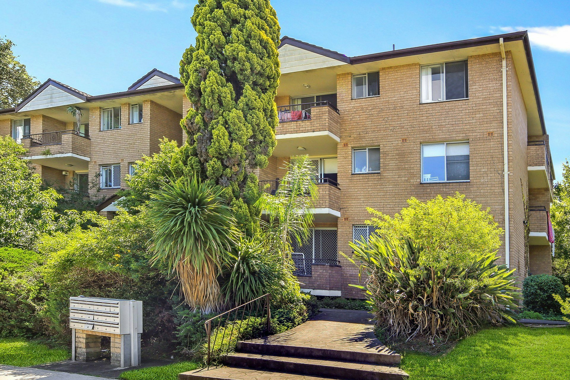 2/11-15 Lyons Street, Strathfield