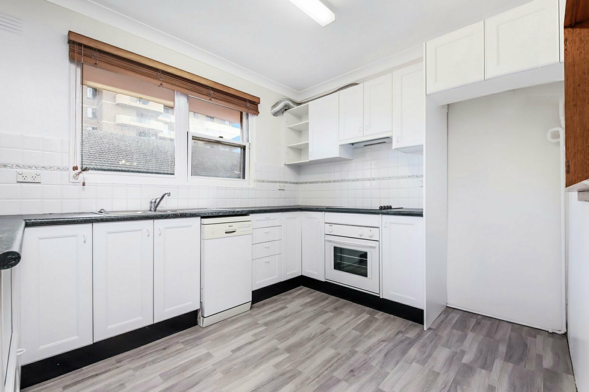 19/18-20 Park Avenue, BURWOOD