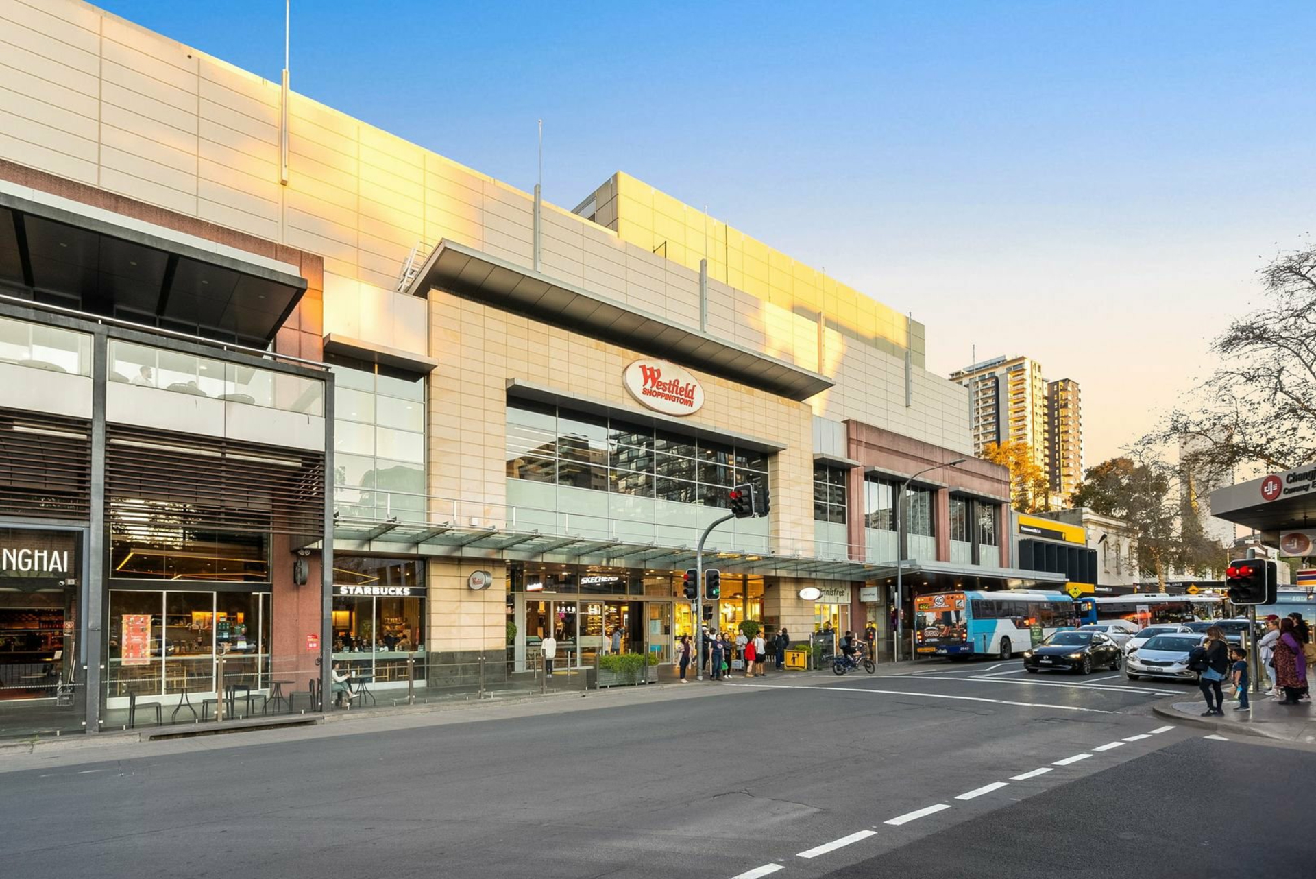 17/10-12 Park Avenue, BURWOOD