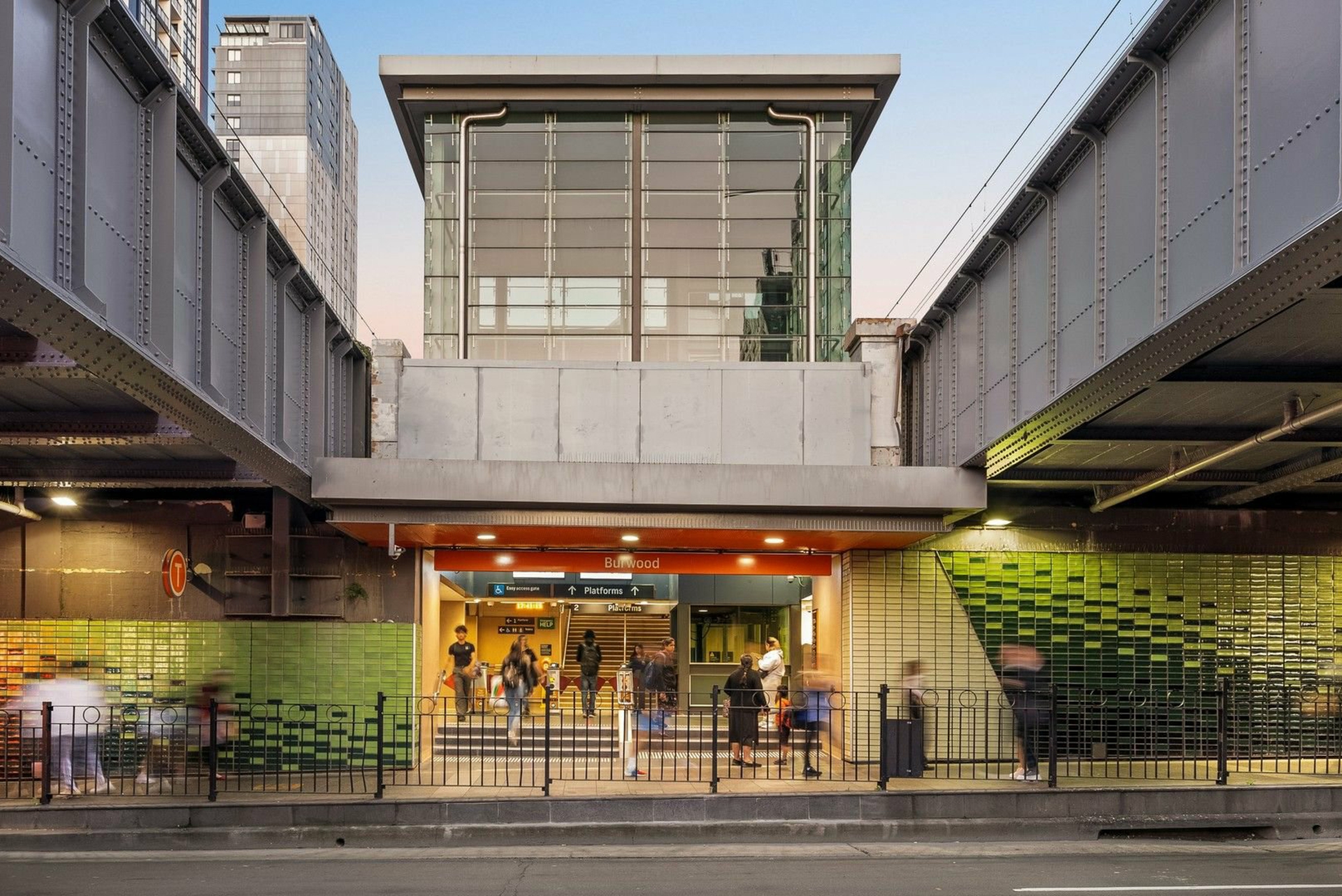 17/10-12 Park Avenue, BURWOOD
