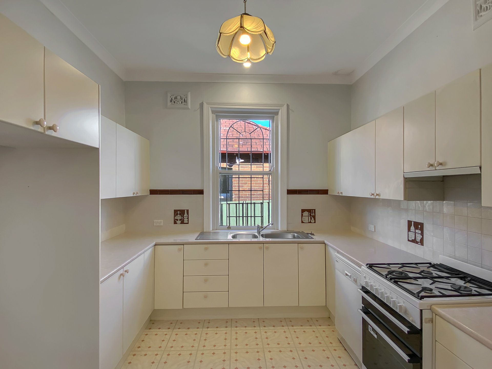 9 Boronia Avenue, BURWOOD