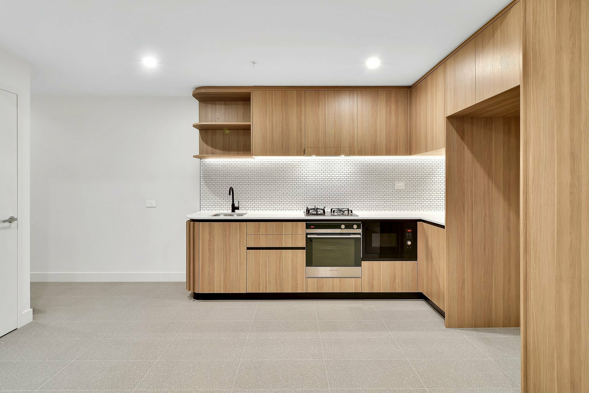 915/6 Lapwing Street, WENTWORTH POINT