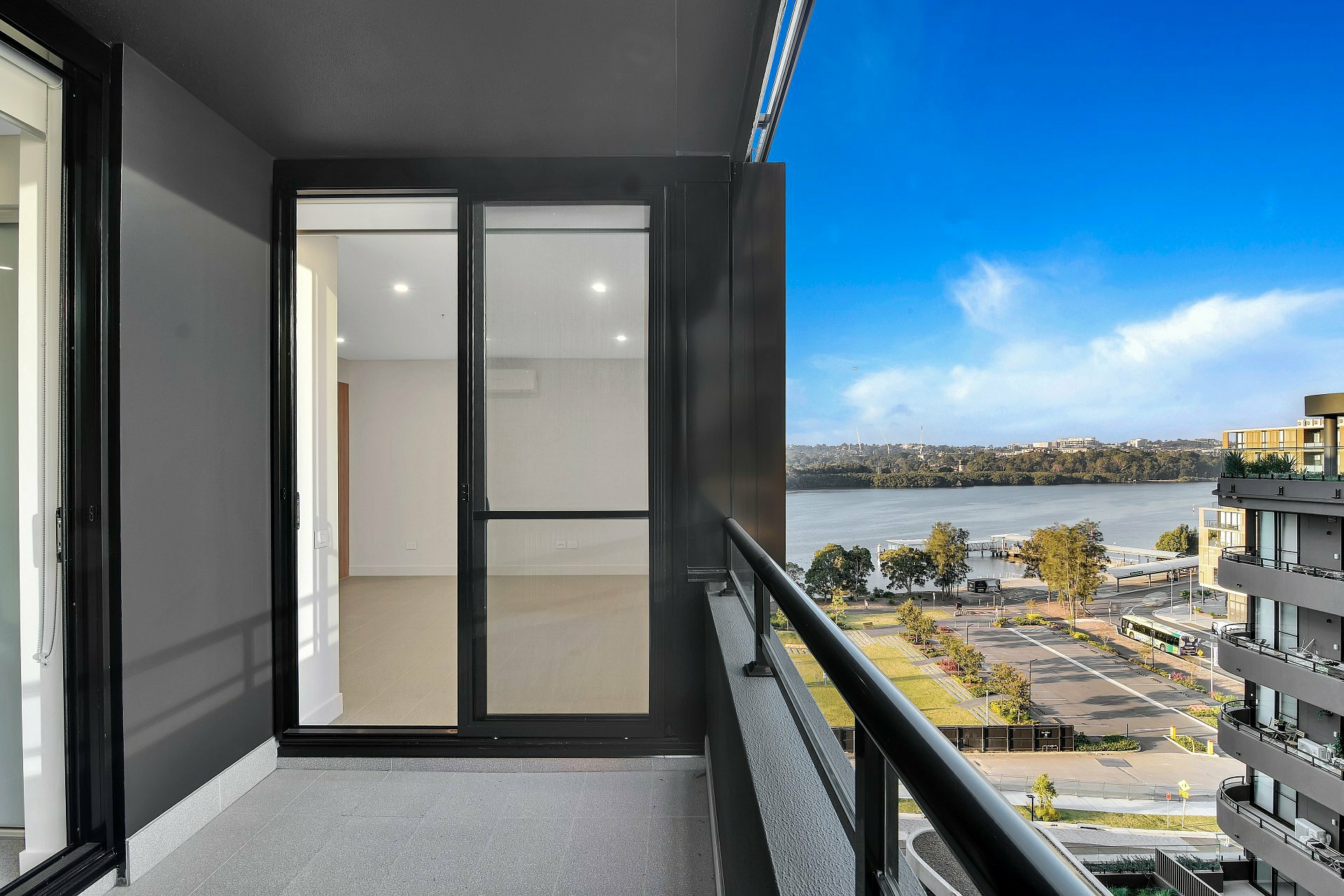 915/6 Lapwing Street, WENTWORTH POINT