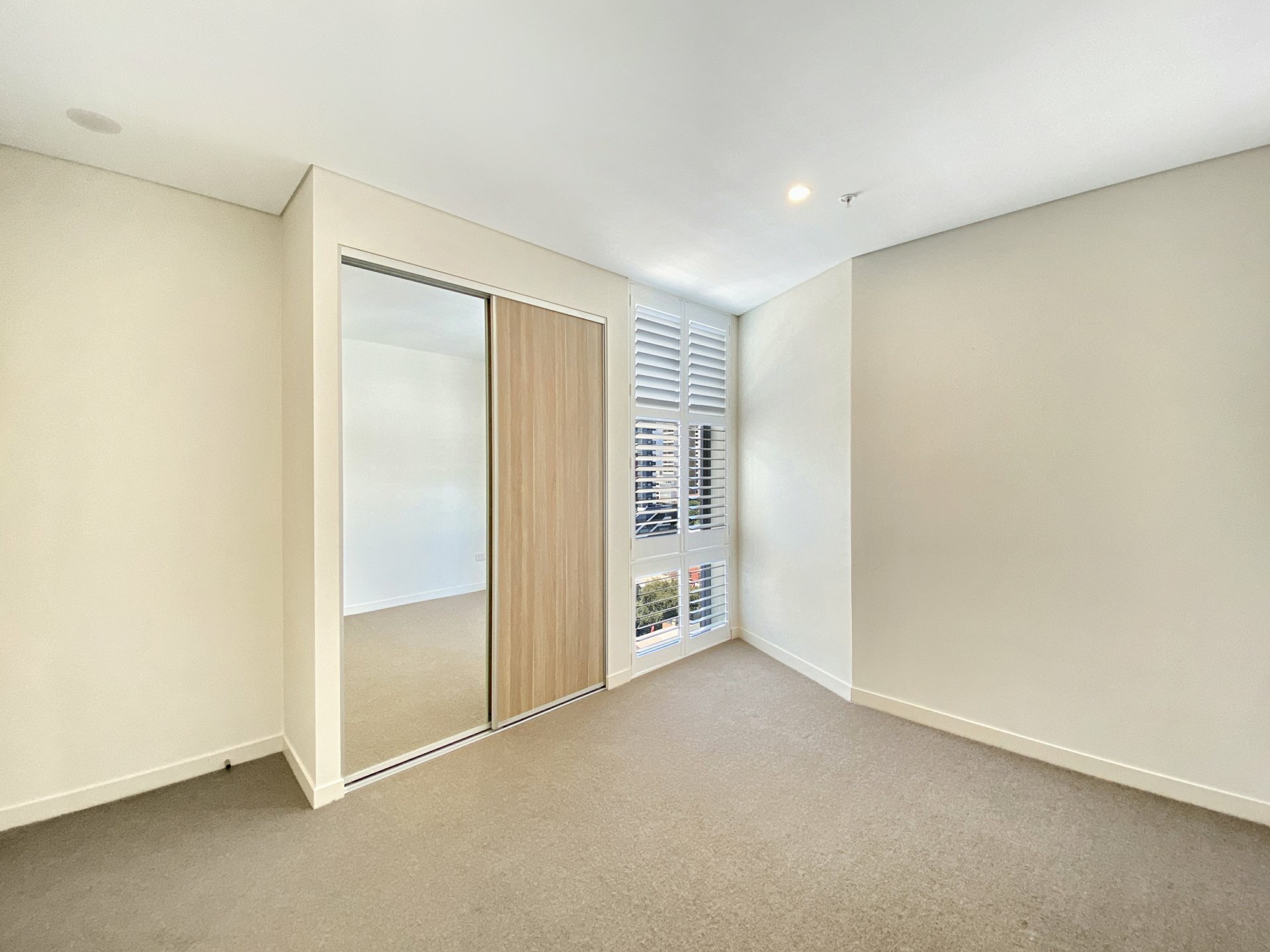1206/2a Elsie Street, BURWOOD