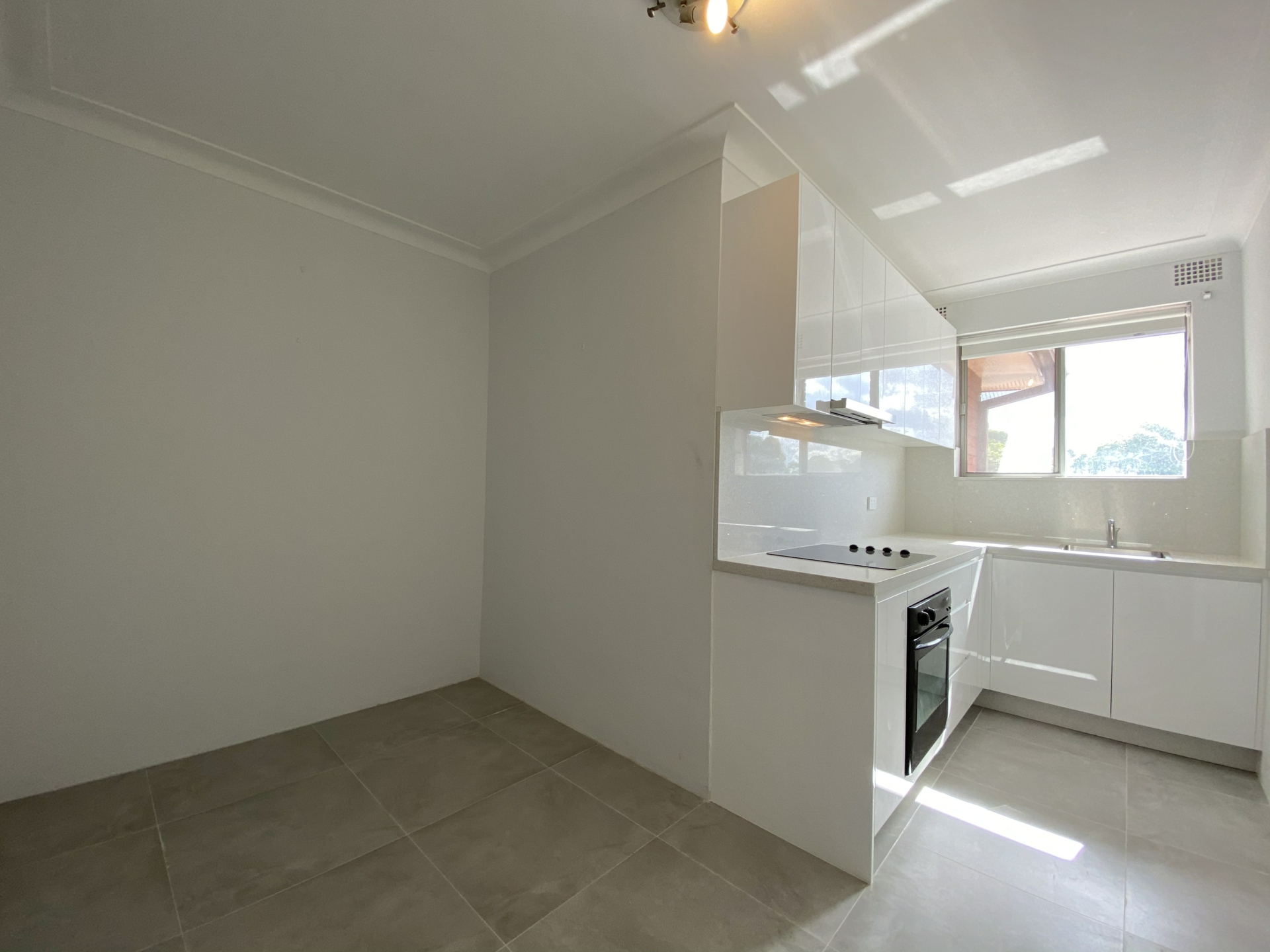 4/39 Fourth Avenue, CAMPSIE