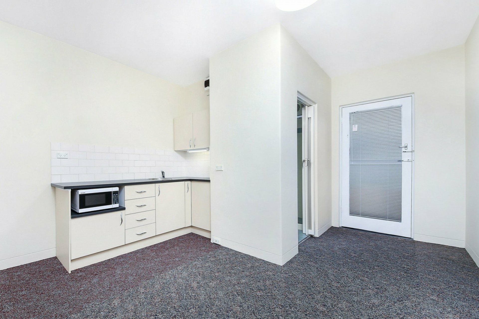 20/35 George Street, BURWOOD