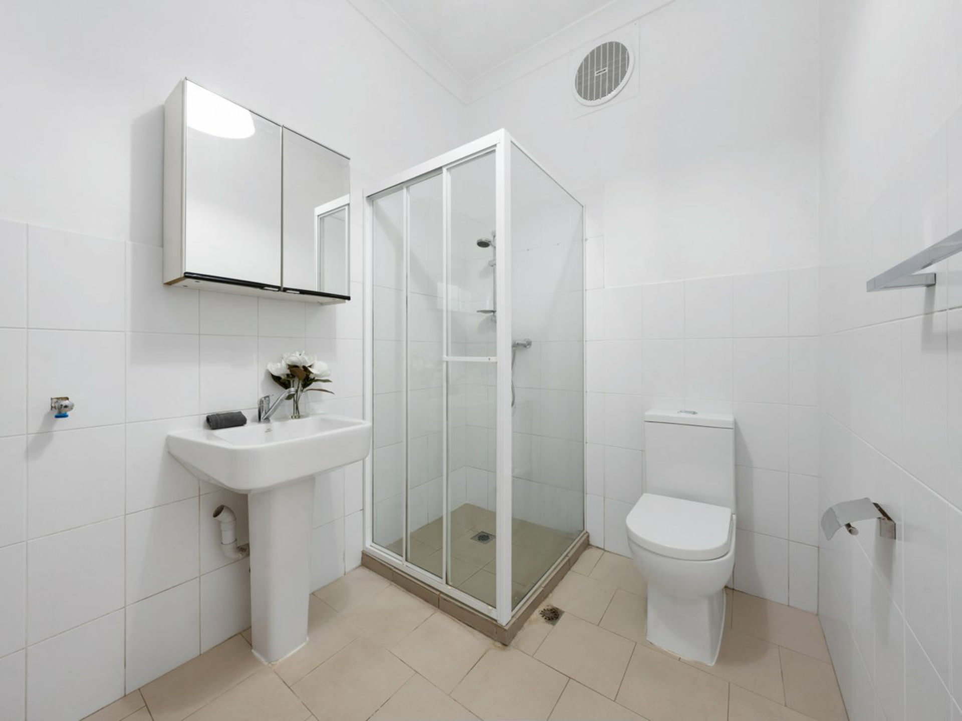 1 Gladstone Street — photo 5 of 20