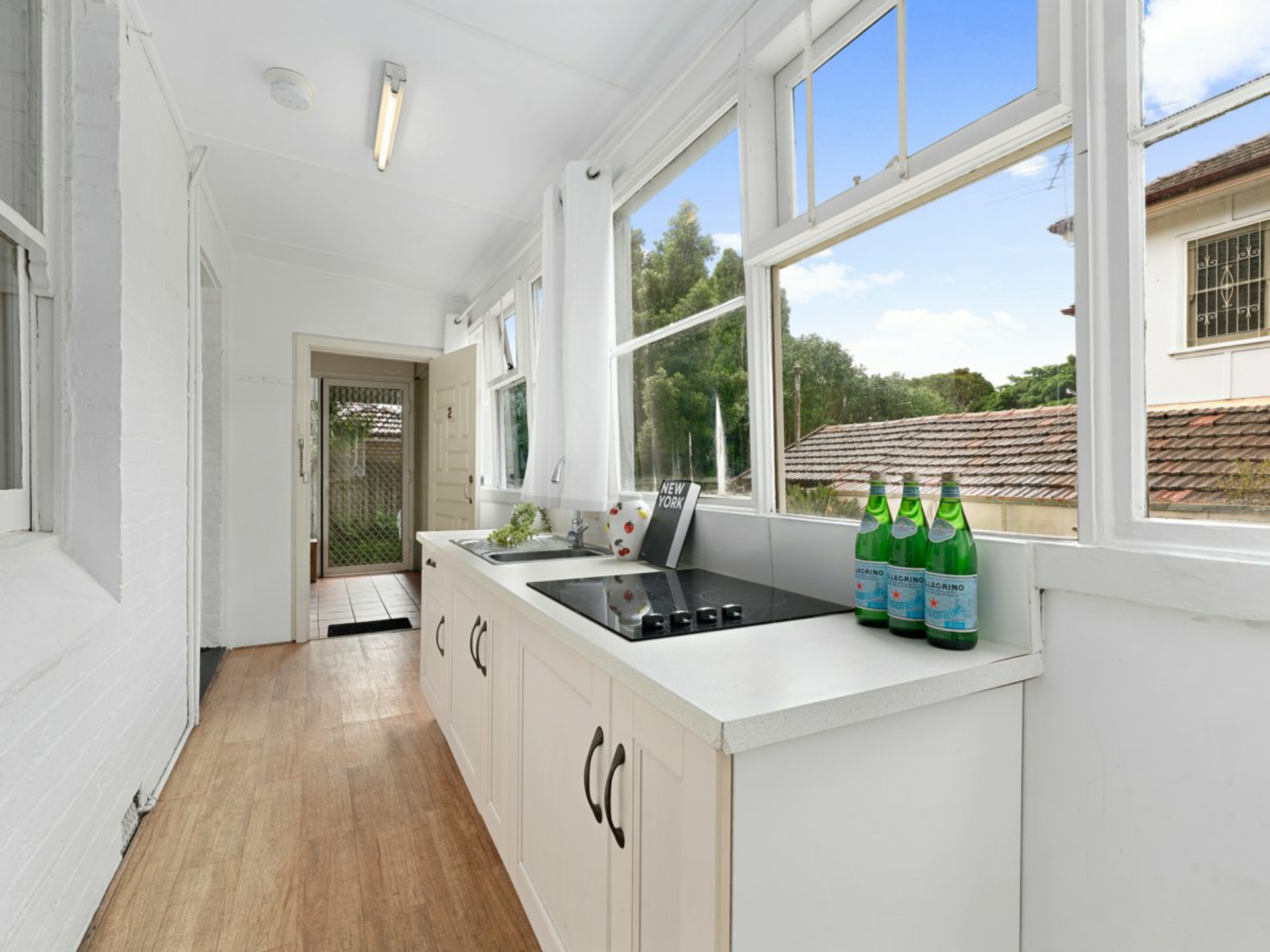 1 Gladstone Street — photo 7 of 20
