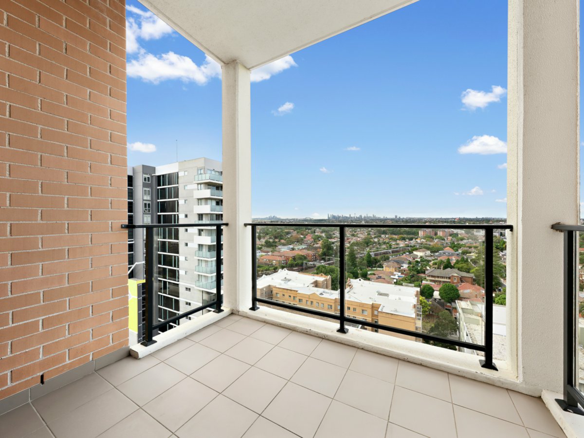 1301/1-3 Elizabeth Street — photo 8 of 9