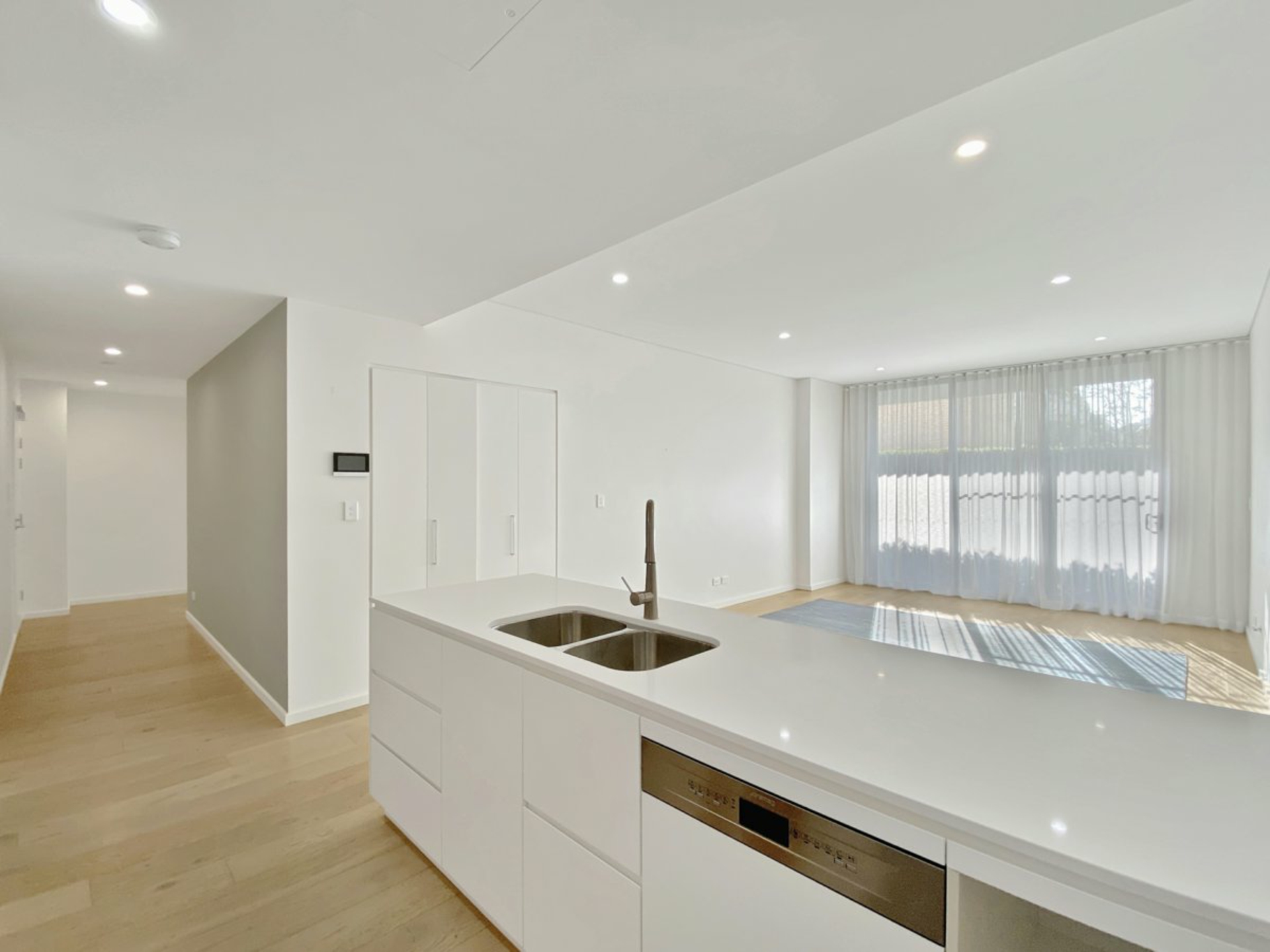 G03/13-17 Grosvenor Street — photo from LJ Hooker Burwood
