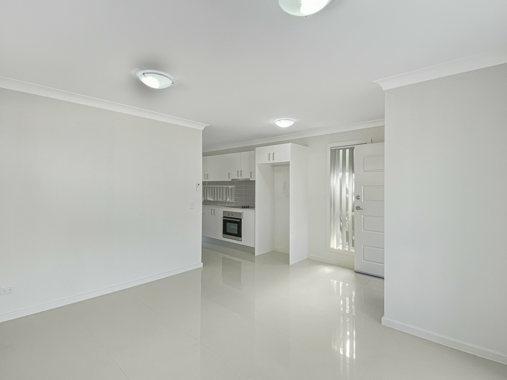 21B Blackwall Point Road — photo 3 of 7
