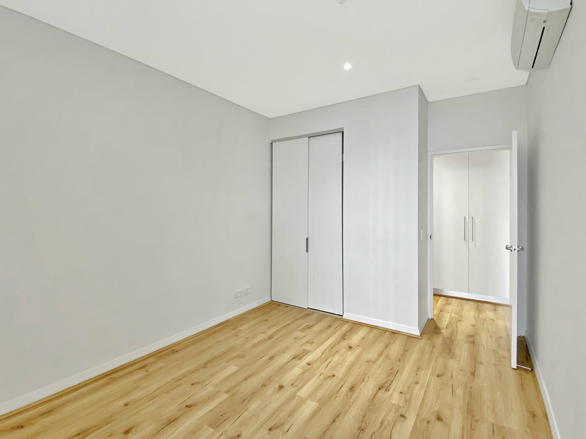 B1709/29 Belmore Street — photo 6 of 11