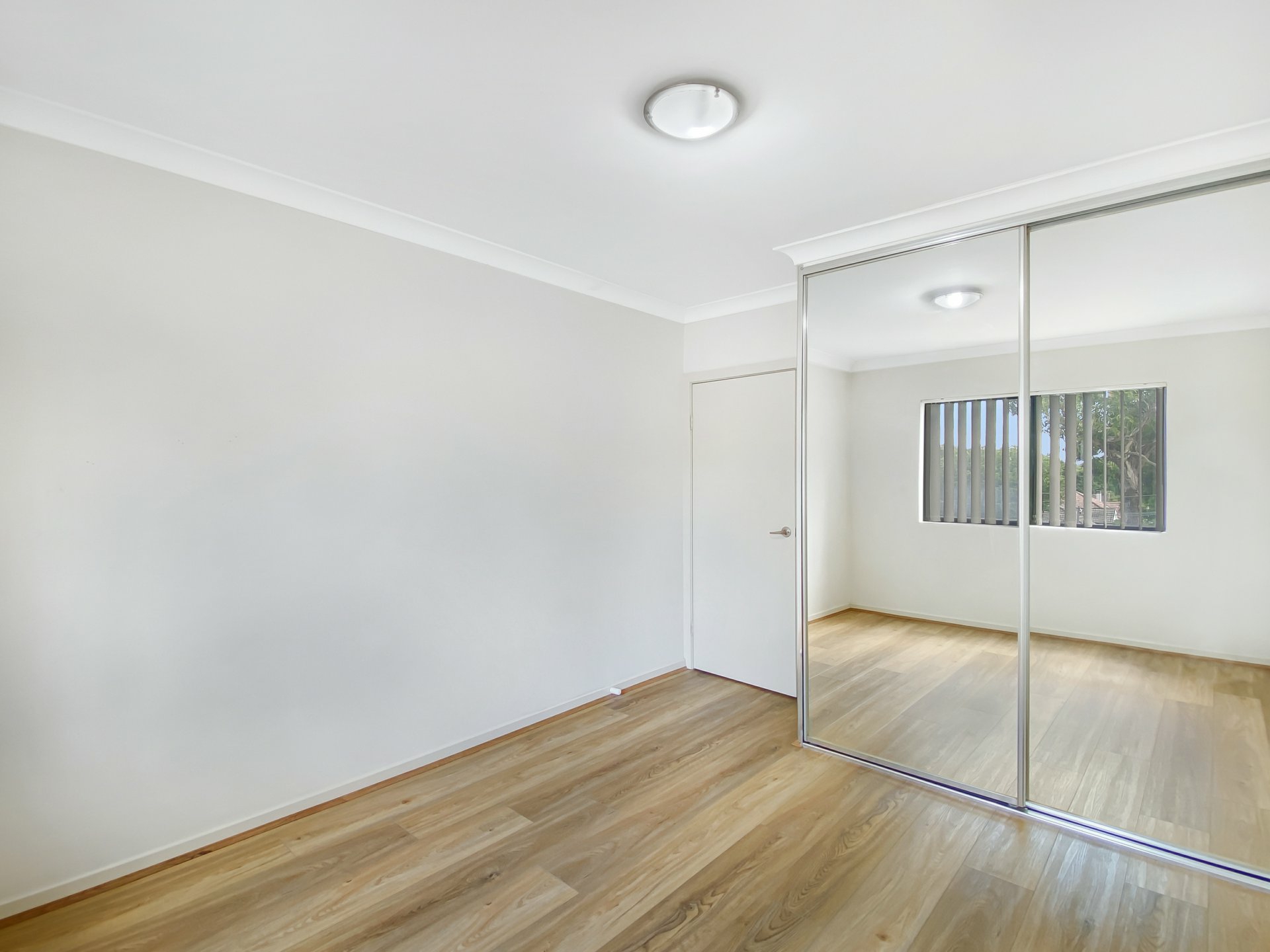 16/38-40 Meryla Street — photo 4 of 6